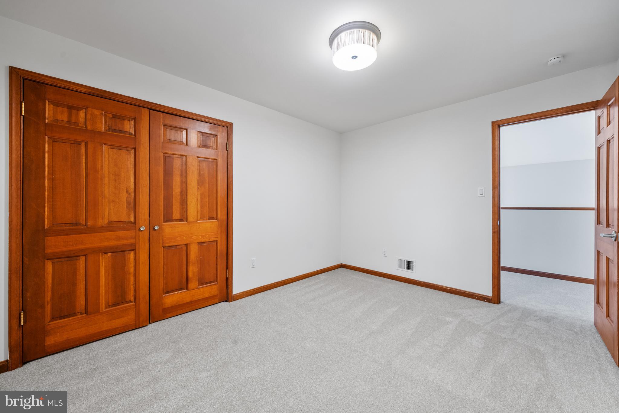 La Plata, Maryland, 20646, United States, 5 Bedrooms Bedrooms, ,4 BathroomsBathrooms,Residential,For Sale,1994243