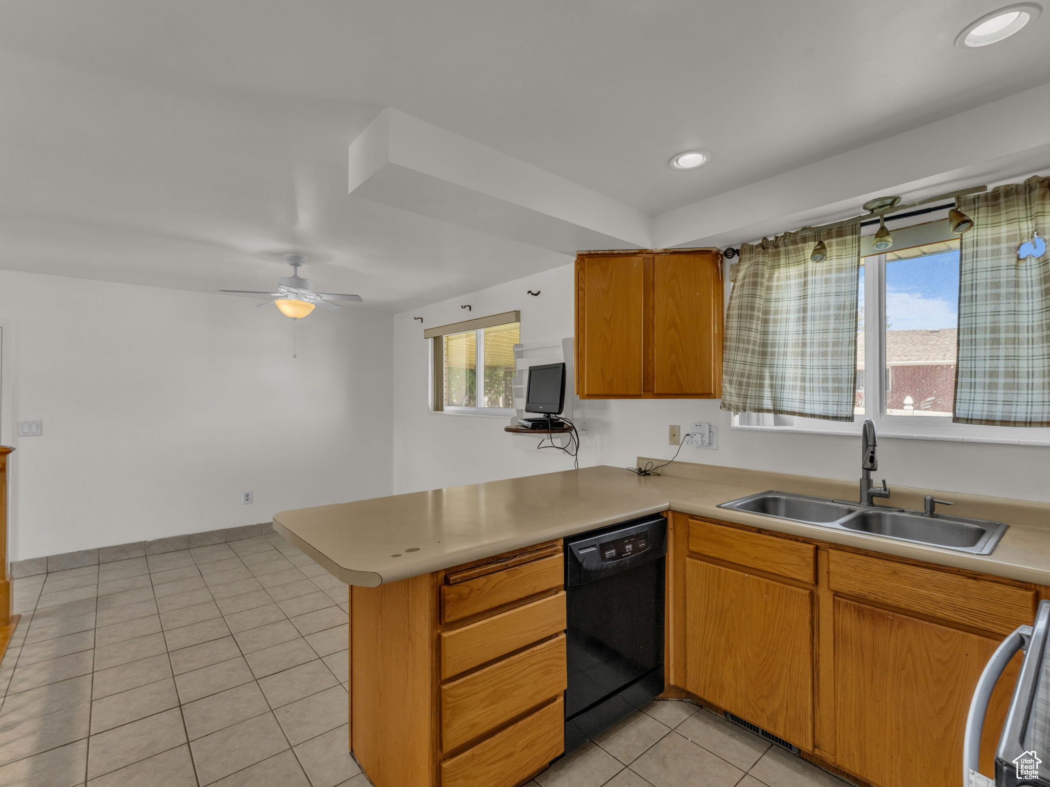 Taylorsville, Utah, 84129, United States, 4 Bedrooms Bedrooms, ,1 BathroomBathrooms,Residential,For Sale,1890353