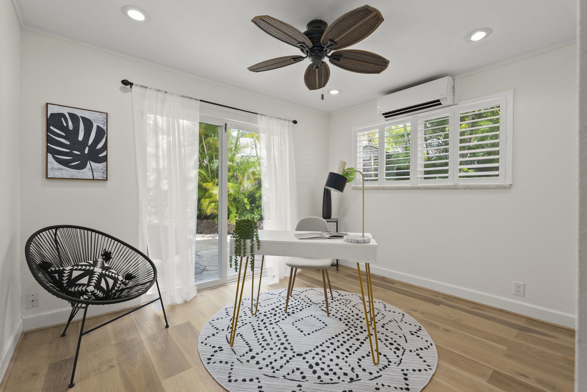 Kailua, Hawaii, 96734, United States, 6 Bedrooms Bedrooms, ,4 BathroomsBathrooms,Residential,For Sale,1981977