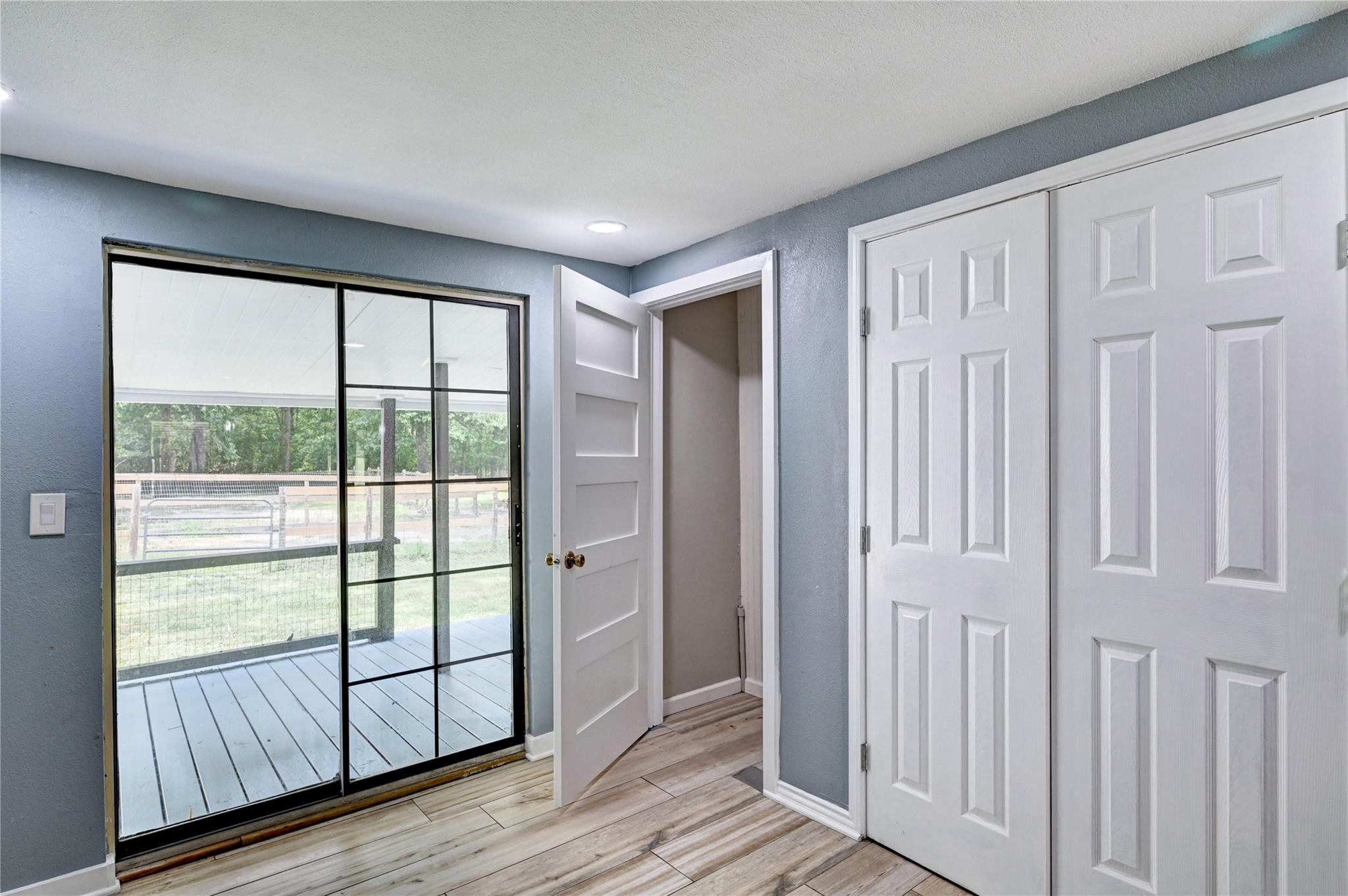 Huntsville, Texas, 77320, United States, 4 Bedrooms Bedrooms, ,3 BathroomsBathrooms,Residential,For Sale,1921043