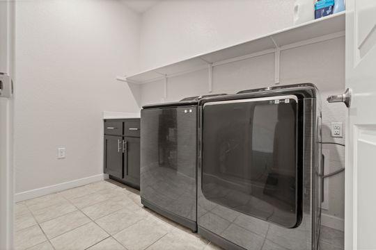 Lathrop, California, 95330, United States, 4 Bedrooms Bedrooms, ,3 BathroomsBathrooms,Residential,For Sale,2000670