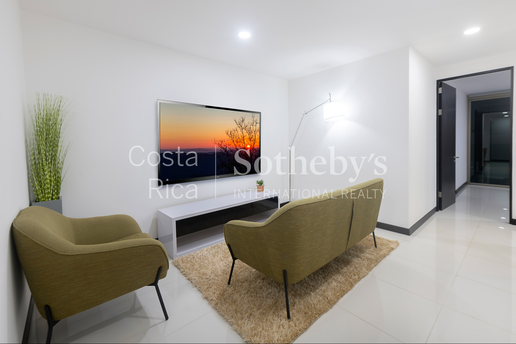 Amplia Casa Nueva en Escazú - 物件實景