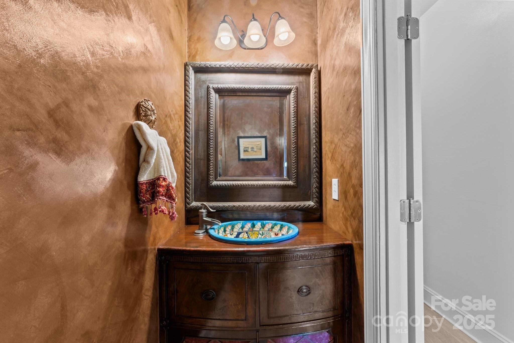 Salisbury, North Carolina, 28144, United States, 4 Bedrooms Bedrooms, ,4 BathroomsBathrooms,Residential,For Sale,1974637