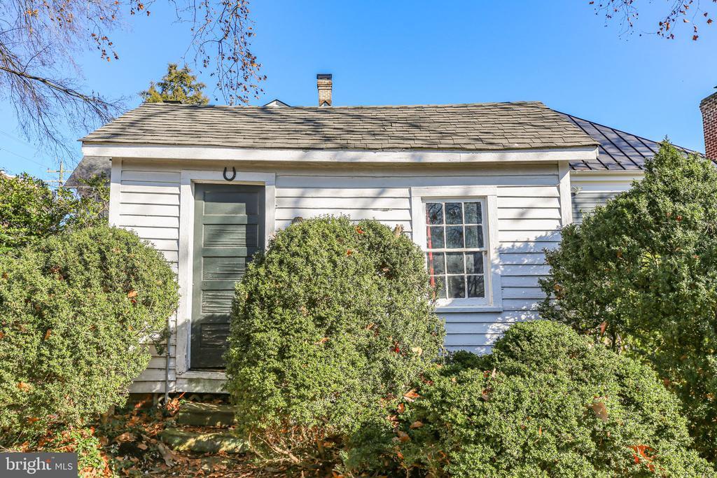 Fredericksburg, Virginia, 22401, United States, 4 Bedrooms Bedrooms, ,2 BathroomsBathrooms,Residential,For Sale,2001681