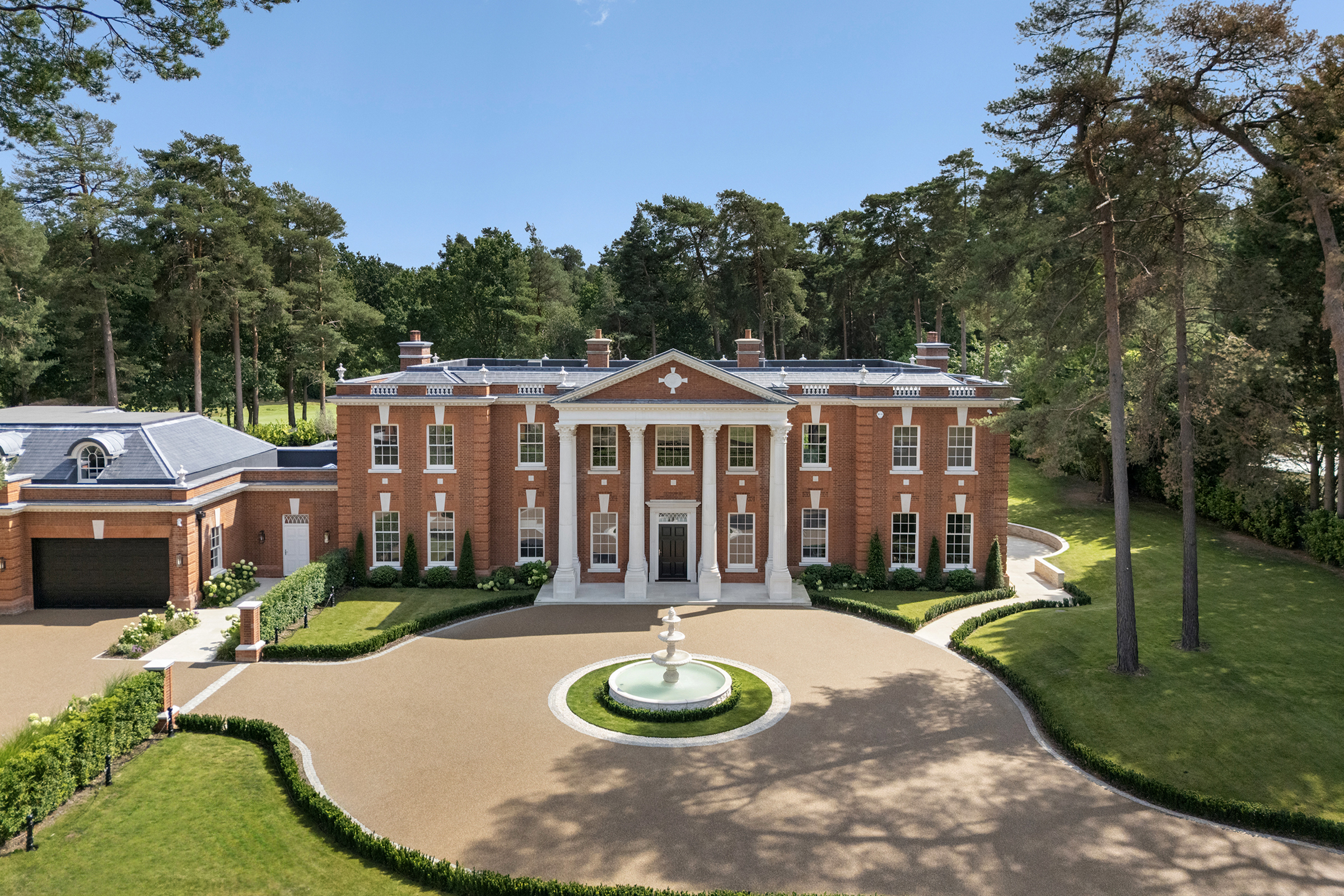  An Exceptional Residence with Direct Fairway Access - 物件實景