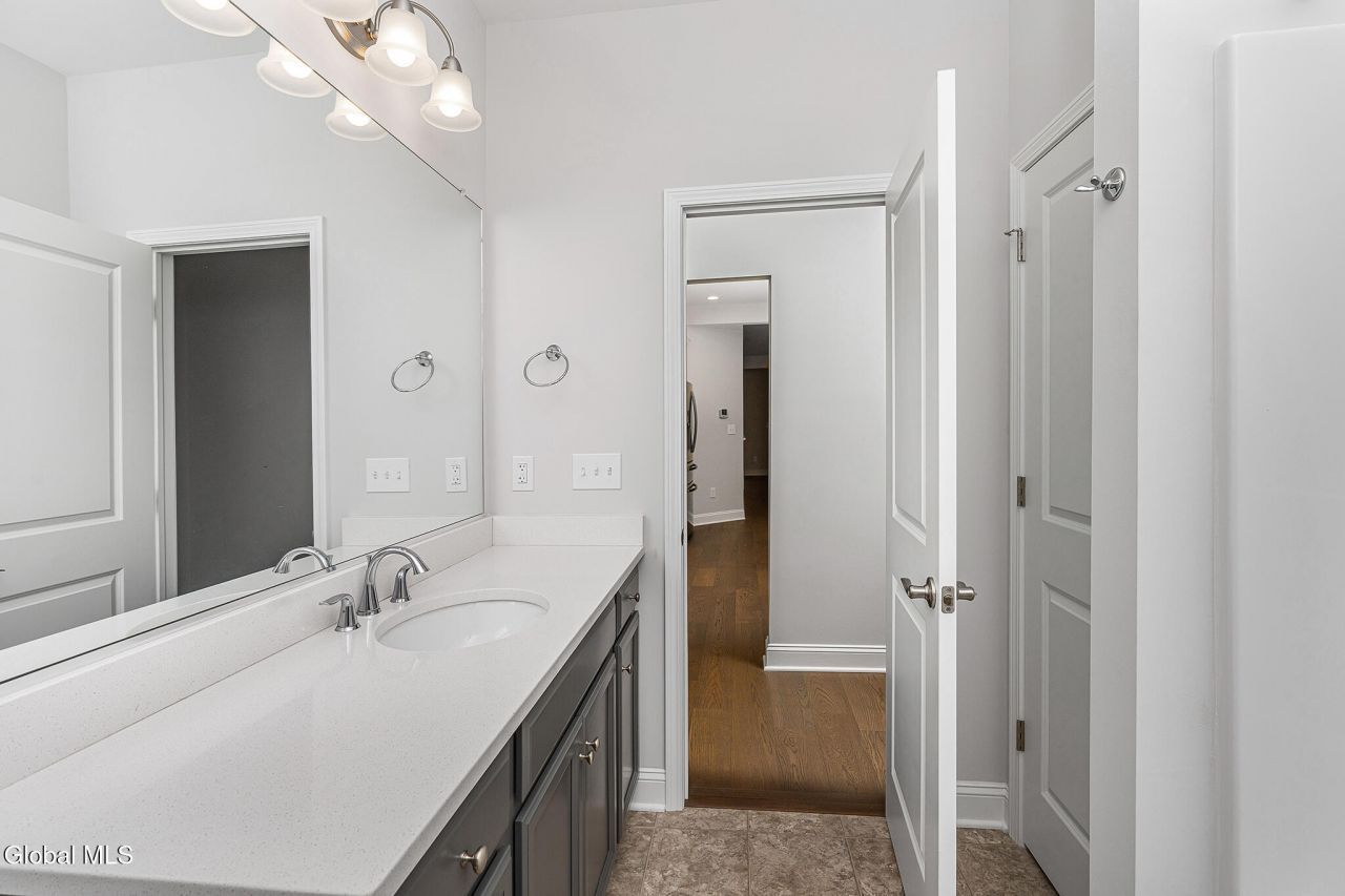 Halfmoon, New York, 12065, United States, 4 Bedrooms Bedrooms, ,3 BathroomsBathrooms,Residential,For Sale,1987891