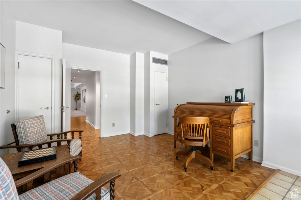 Salt Lake City, Utah, 84102, United States, 3 Bedrooms Bedrooms, ,2 BathroomsBathrooms,Residential,For Sale,1940882