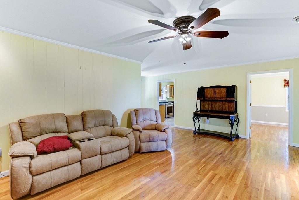Blairsville, Georgia, 30512, United States, 4 Bedrooms Bedrooms, ,3 BathroomsBathrooms,Residential,For Sale,1930011
