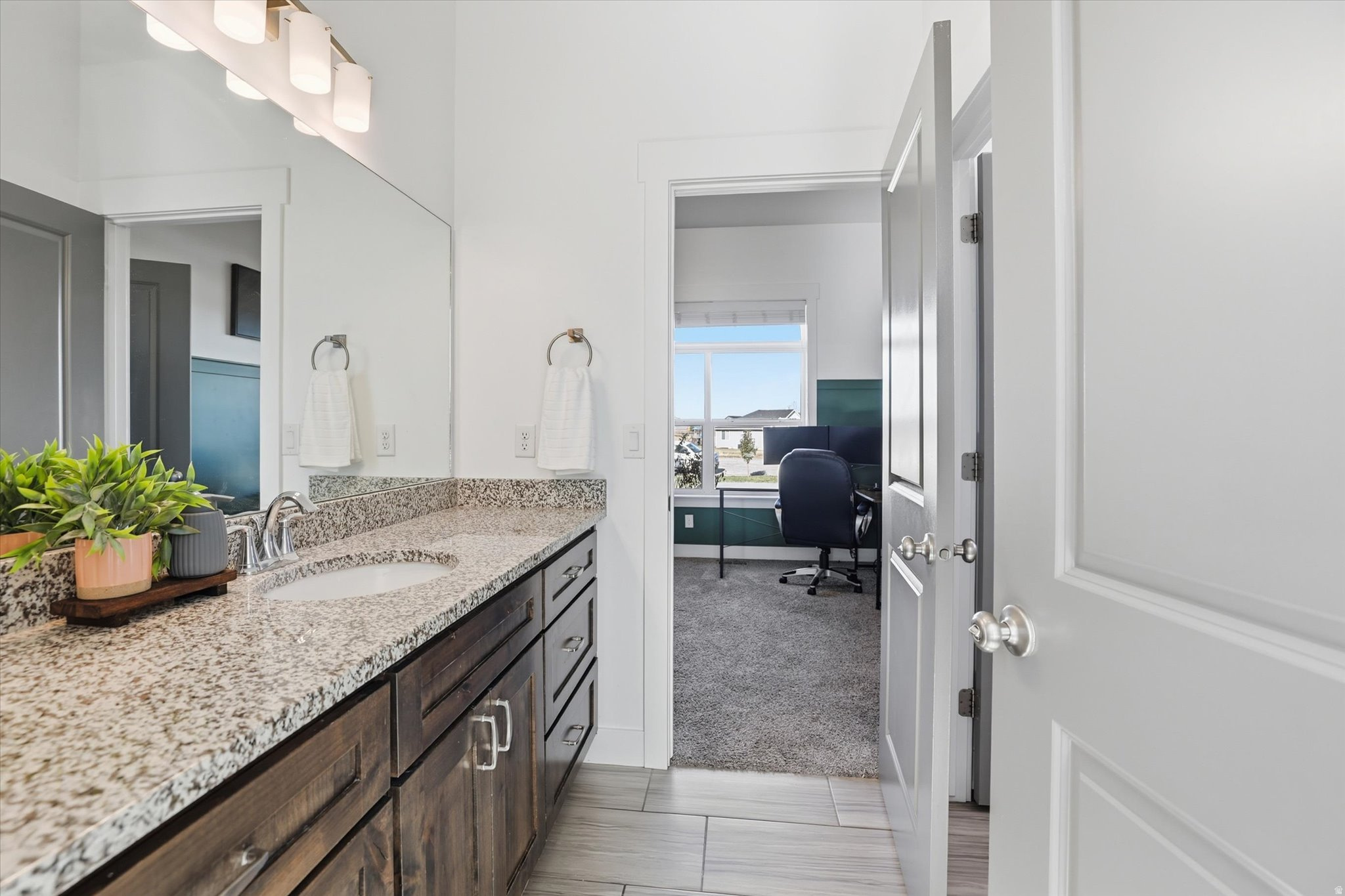 Petersboro, Utah, 84325, United States, 6 Bedrooms Bedrooms, ,3 BathroomsBathrooms,Residential,For Sale,1985666