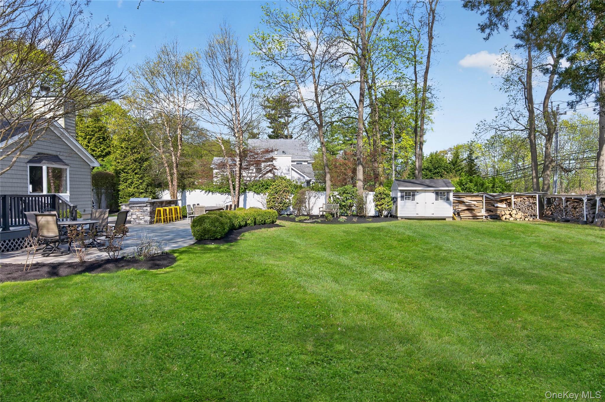  21 Midland Street, Cold Spring Harbor, NY 11724 - 物件實景