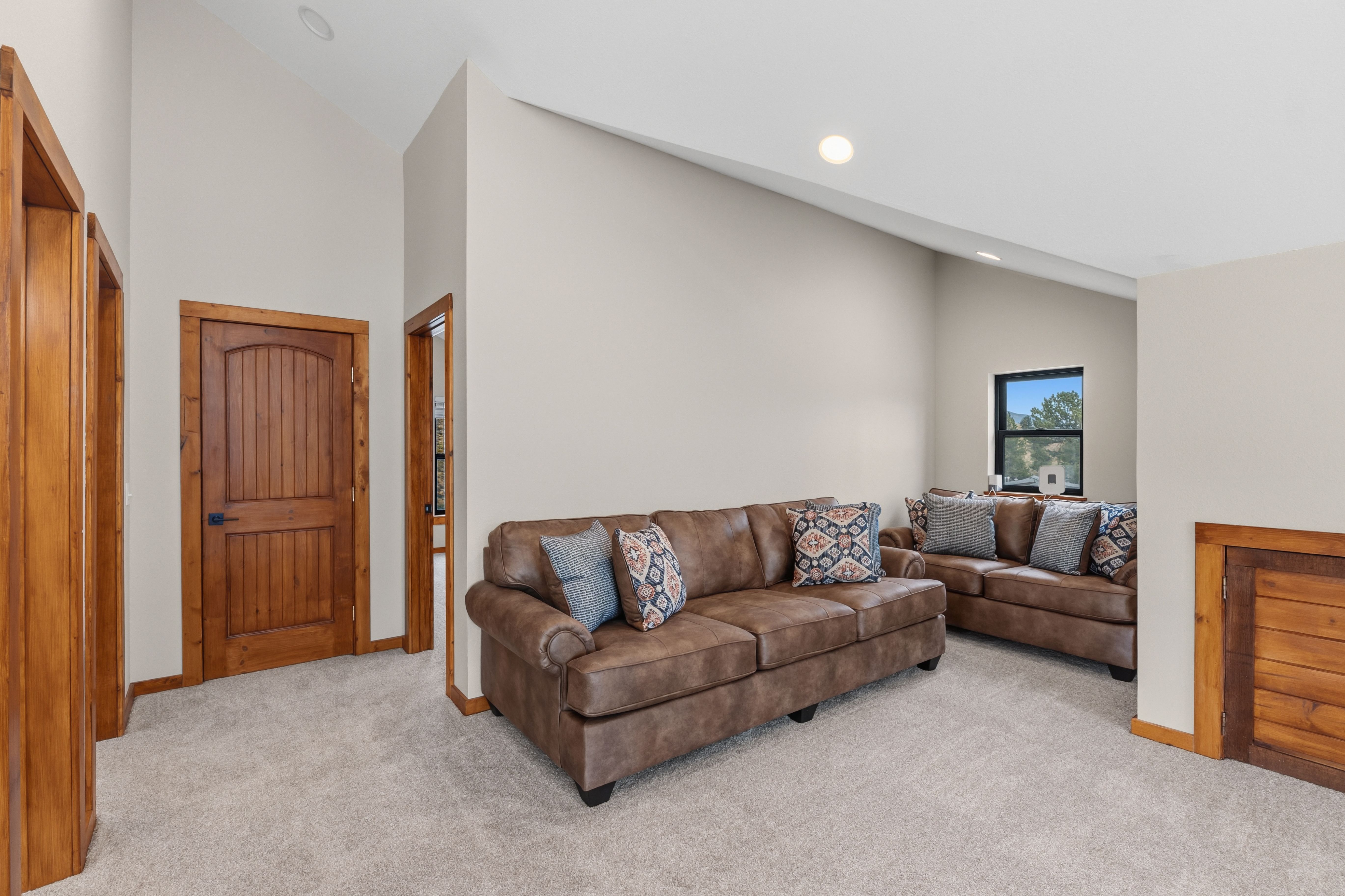  New Construction with Show-Stopping Twin Lakes Views - 物件實景