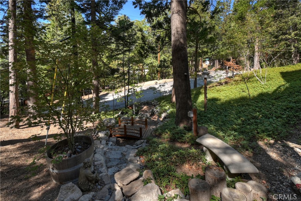 Lake Arrowhead, California, 92352, United States, 3 Bedrooms Bedrooms, ,1 BathroomBathrooms,Residential,For Sale,1988243