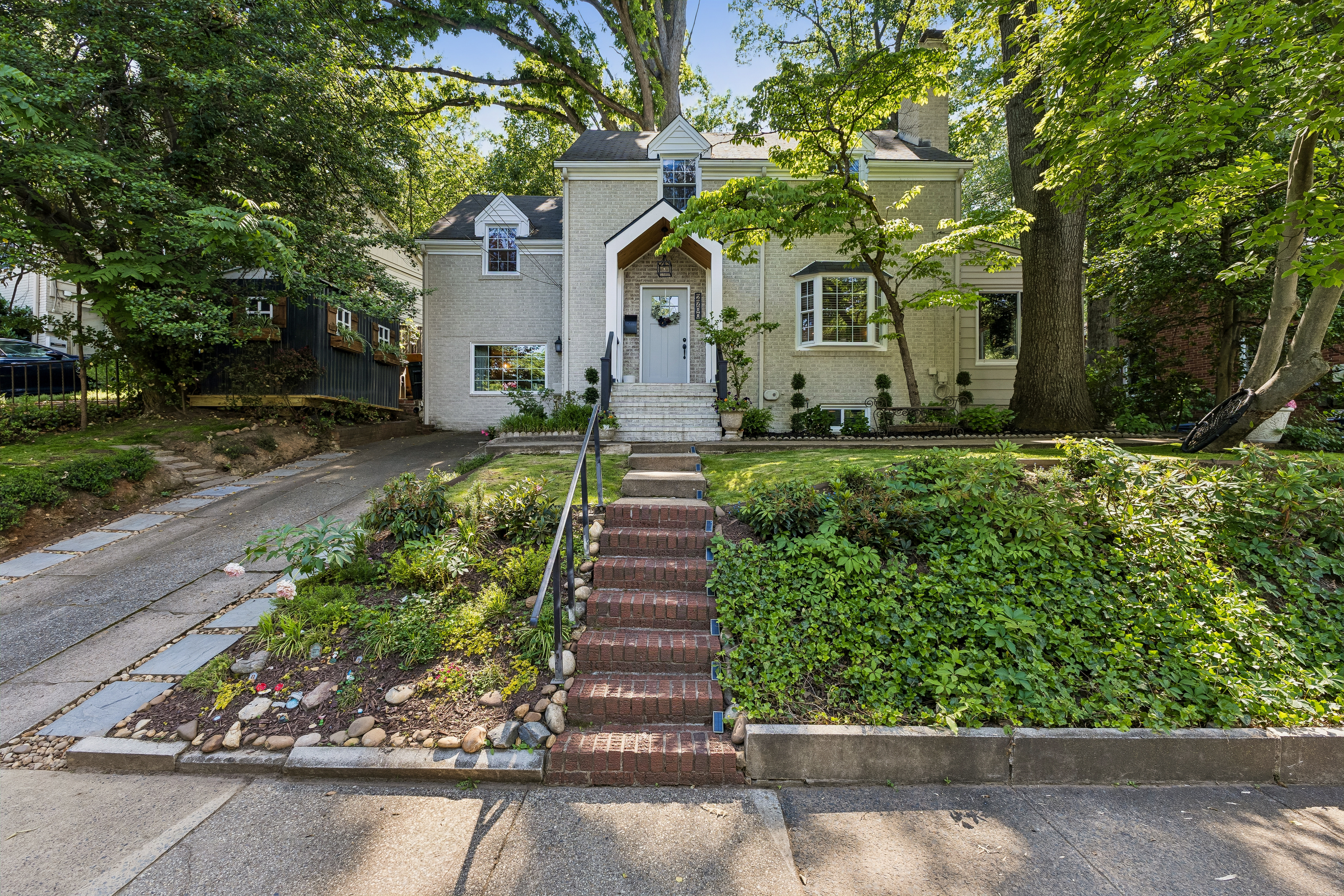 Grant St, Arlington, VA 22202
