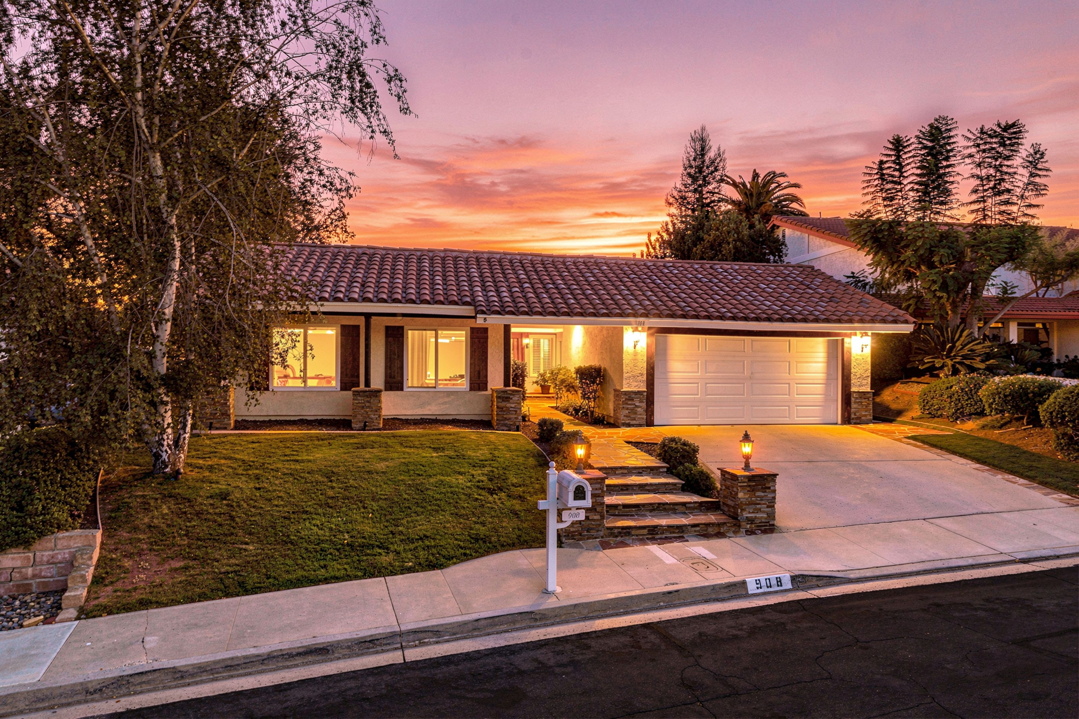  908 Blue Spring Drive, Westlake Village - 物件實景