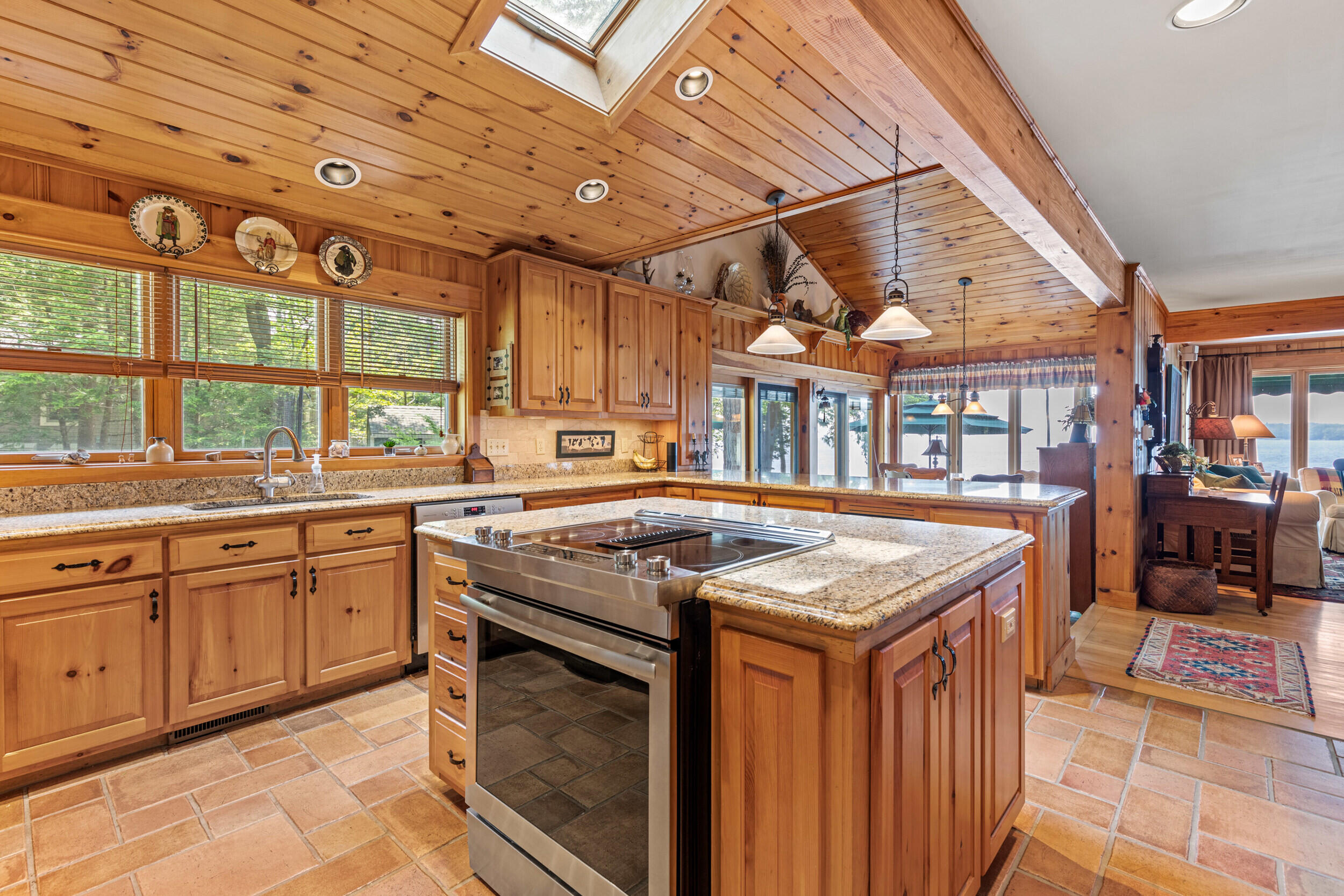 Raymond, Maine, 04071, United States, 4 Bedrooms Bedrooms, ,3 BathroomsBathrooms,Residential,For Sale,1974658