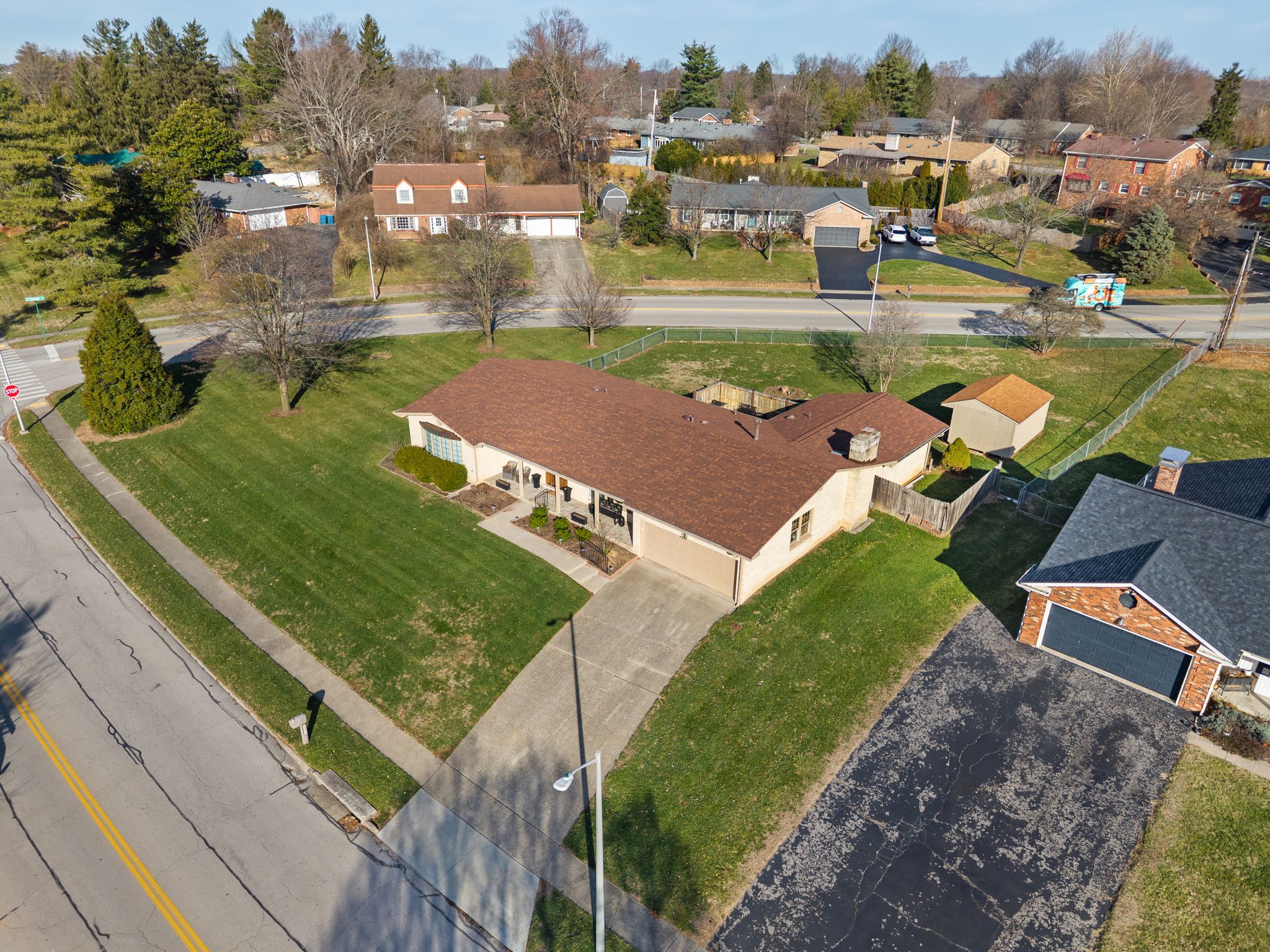  697 Cindy Blair Way - 物件實景