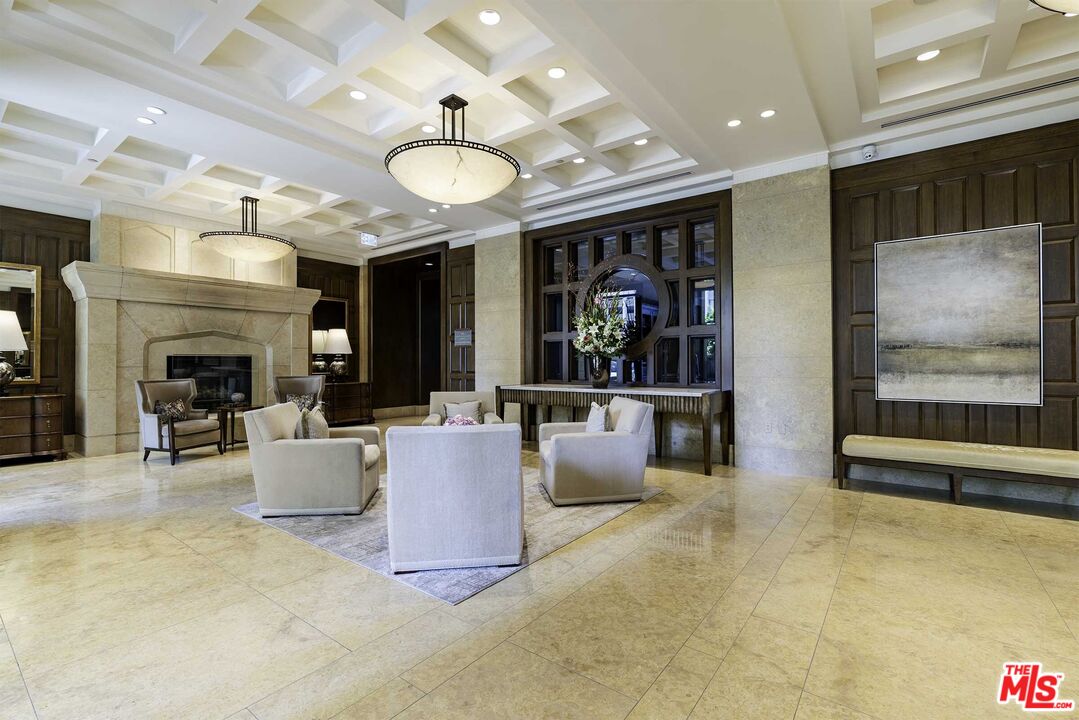 Los Angeles, California, 90024, United States, 2 Bedrooms Bedrooms, ,3 BathroomsBathrooms,Residential,For Sale,1840834