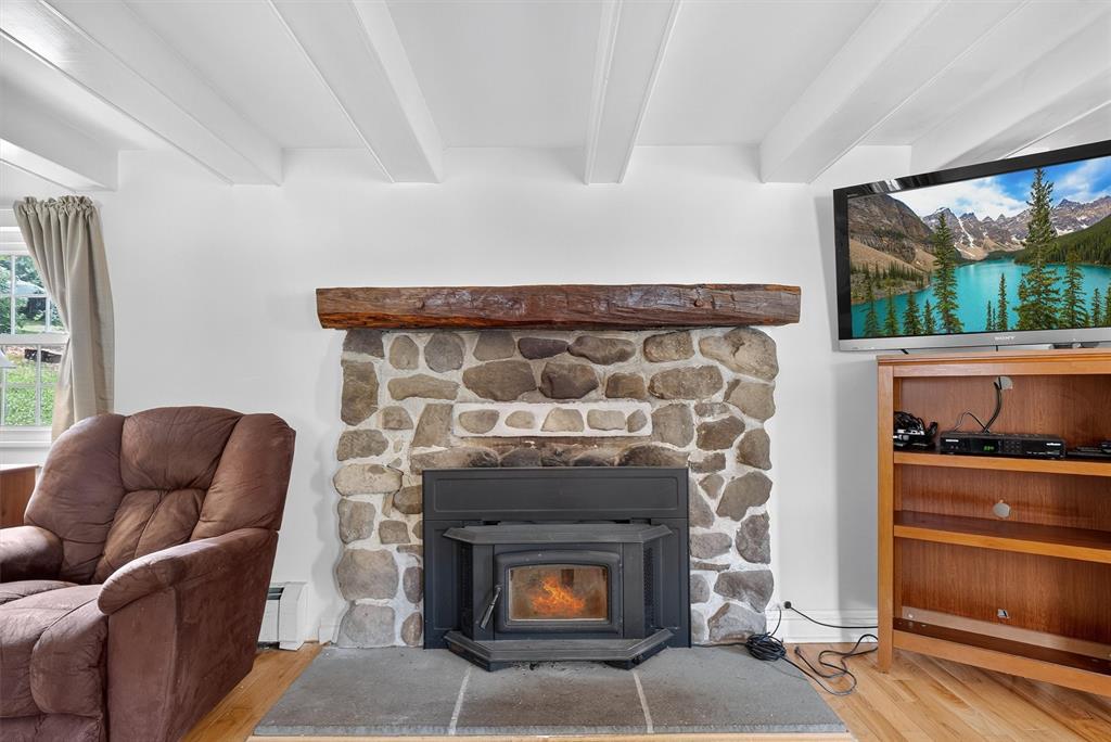 Chester, New York, 10918, United States, 3 Bedrooms Bedrooms, ,2 BathroomsBathrooms,Residential,For Sale,1975527