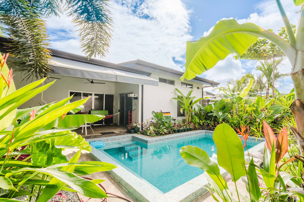 1.1km on Ent. a Islas Damas, off Costanera 34, pro, Quepos, Puntarenas, CR, 10 Bedrooms Bedrooms, ,6 BathroomsBathrooms,Residential,For Sale,1.1km on Ent. a Islas Damas, off Costanera 34, pro,1629989