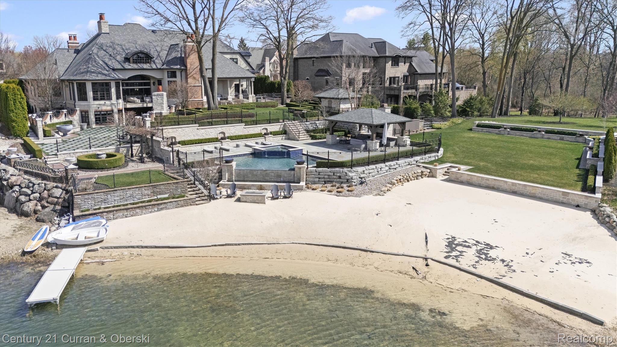 Northville, Michigan, 48168, United States, 4 Bedrooms Bedrooms, ,7 BathroomsBathrooms,Residential,For Sale,2038864