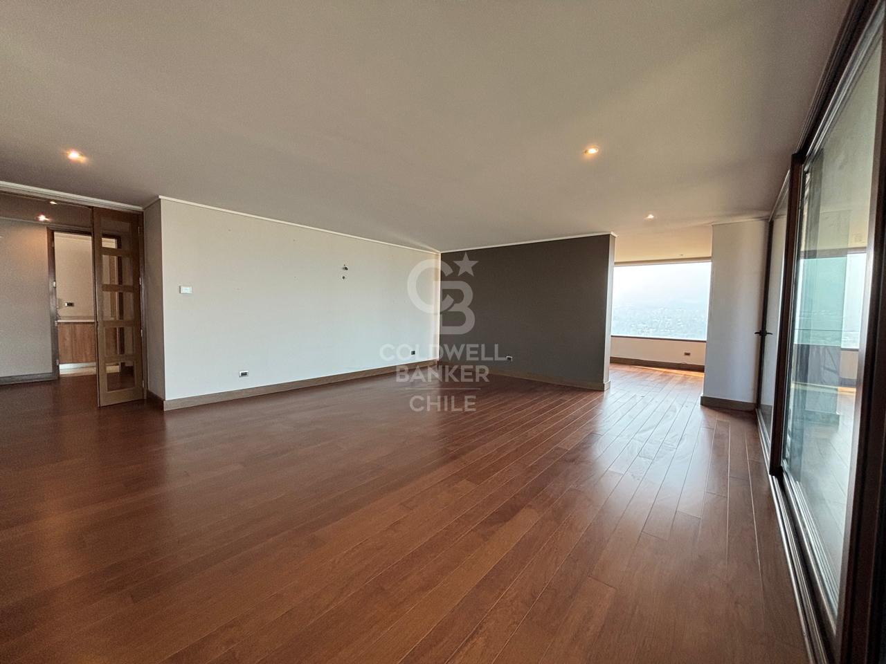Vitacura, Chile, 4 Bedrooms Bedrooms, ,5 BathroomsBathrooms,Residential,For Sale,1837015
