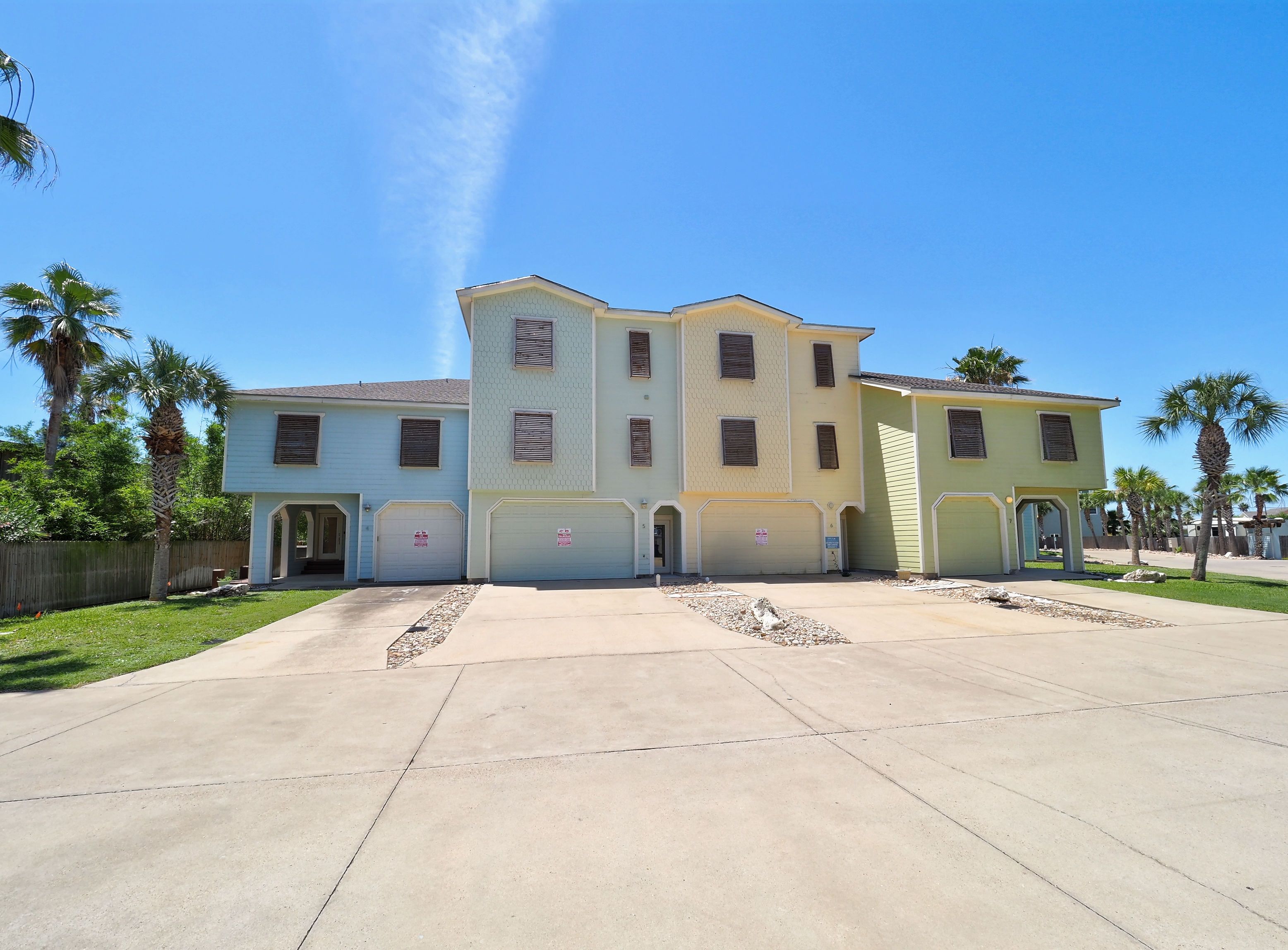  3BR Coastal Townhome in Port A - 物件實景