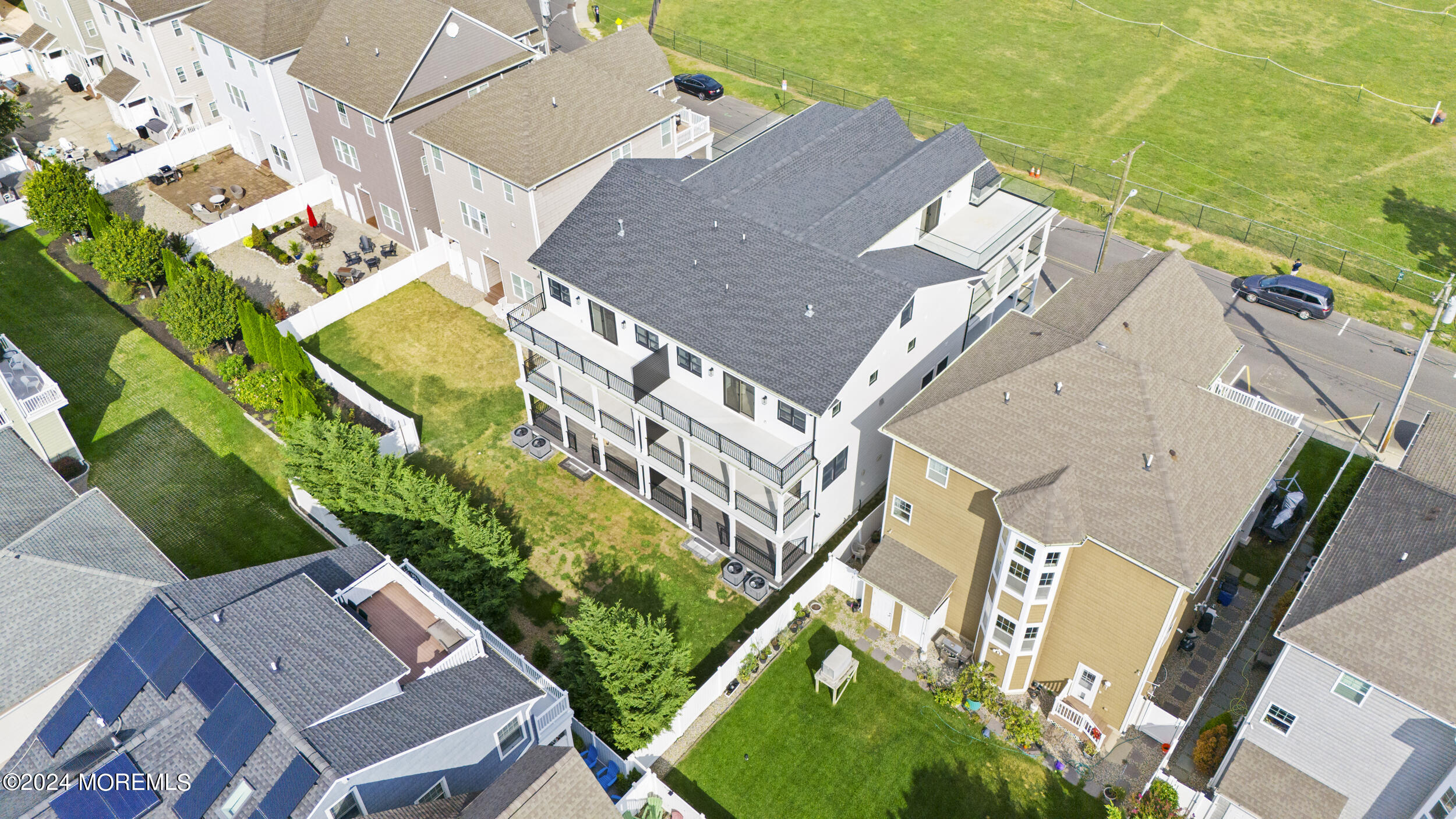 Long Branch, New Jersey, 07740, United States, 5 Bedrooms Bedrooms, ,4 BathroomsBathrooms,Residential,For Sale,1996653