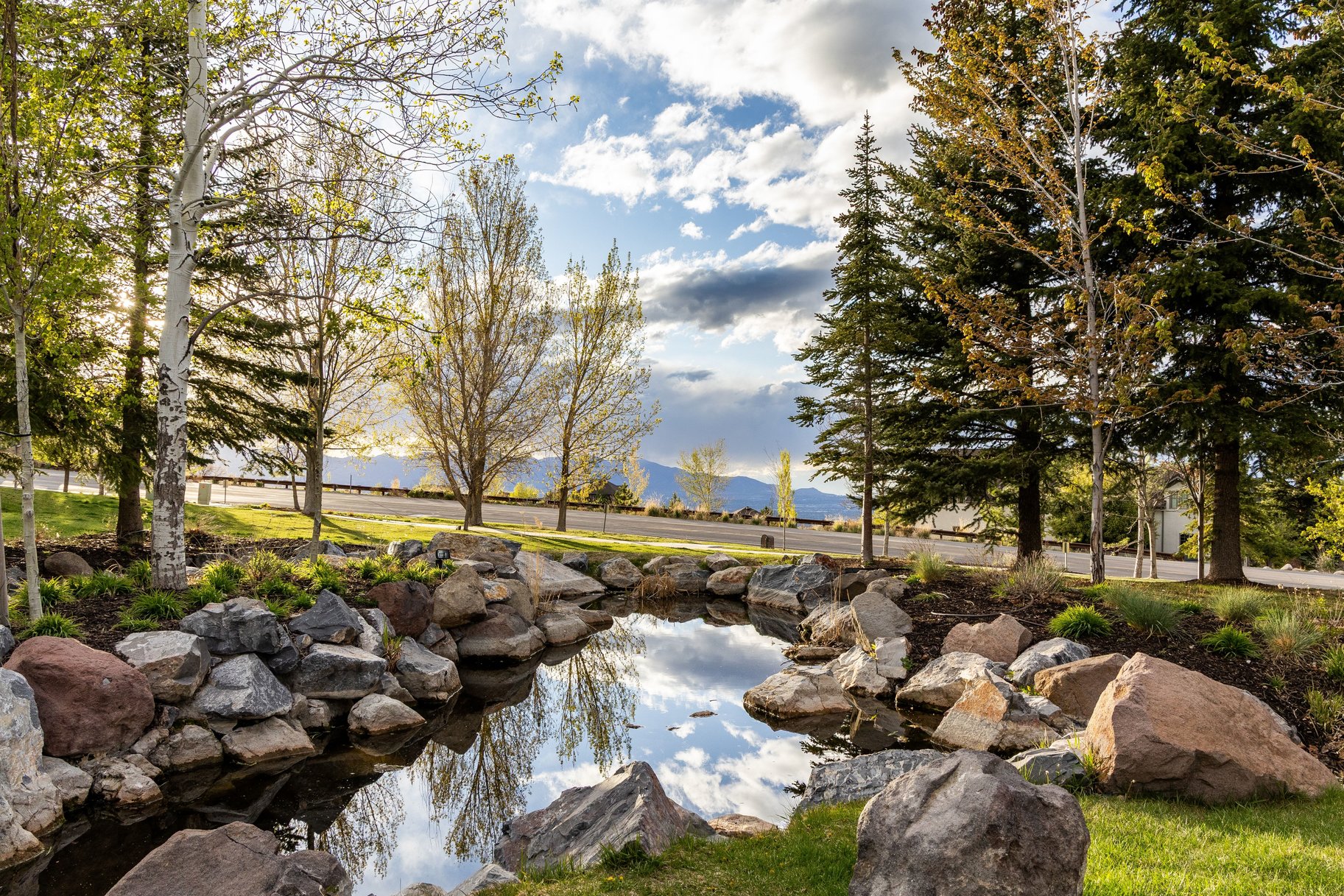  Peaceful Mountain Living with Amenities That Impress - 物件實景