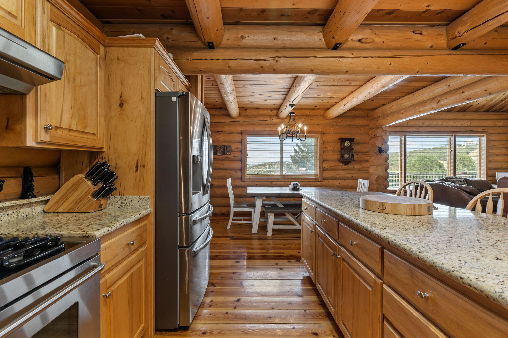 Parowan, Utah, 84761, United States, 5 Bedrooms Bedrooms, ,5 BathroomsBathrooms,Residential,For Sale,1976313