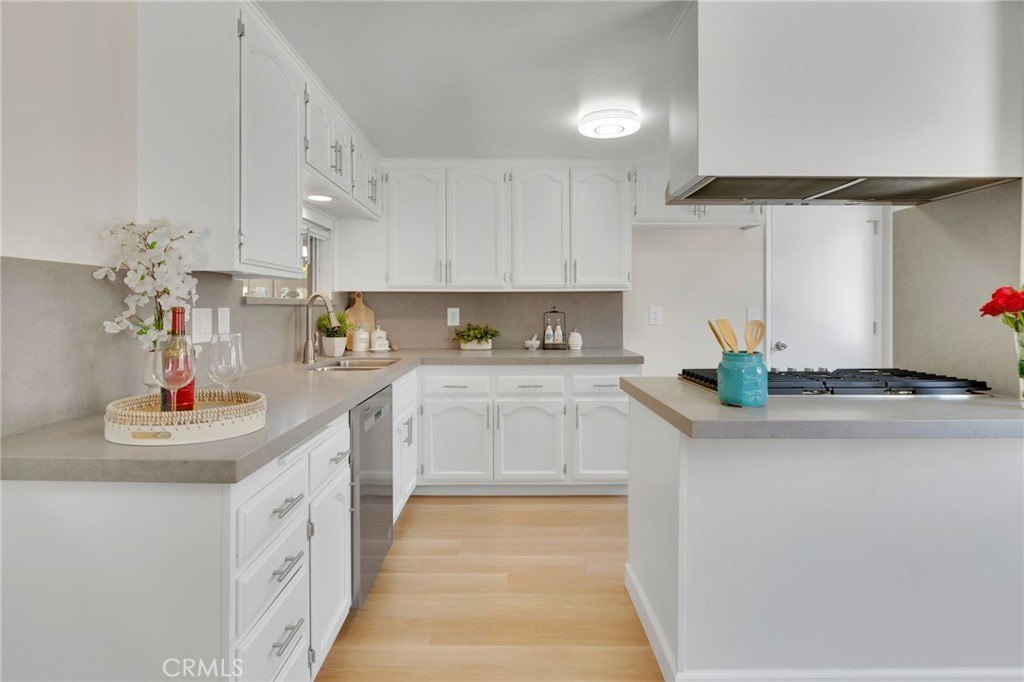 Glendora, California, 91740, United States, 4 Bedrooms Bedrooms, ,2 BathroomsBathrooms,Residential,For Sale,1826012