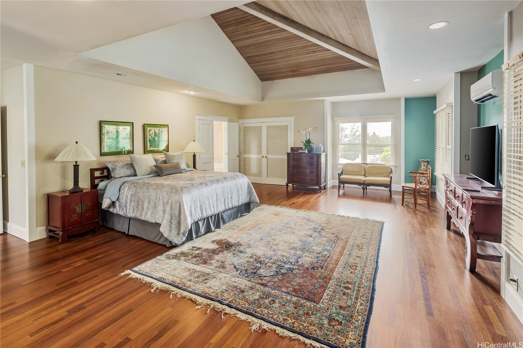 Honolulu, Hawaii, 96817, United States, 5 Bedrooms Bedrooms, ,5 BathroomsBathrooms,Residential,For Sale,1992016