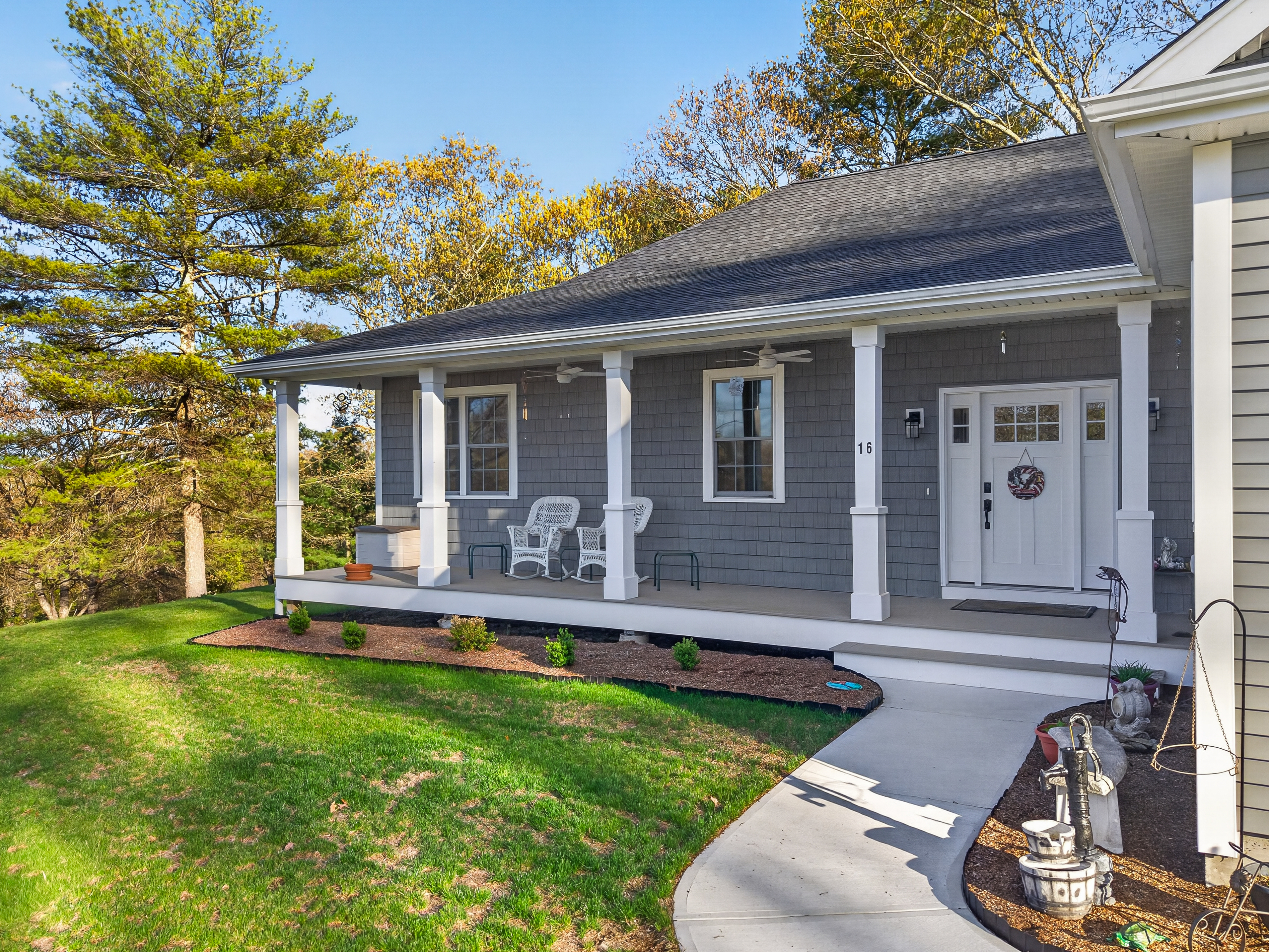  Cozy 3-Bedroom Home in Sprague, CT - 物件實景