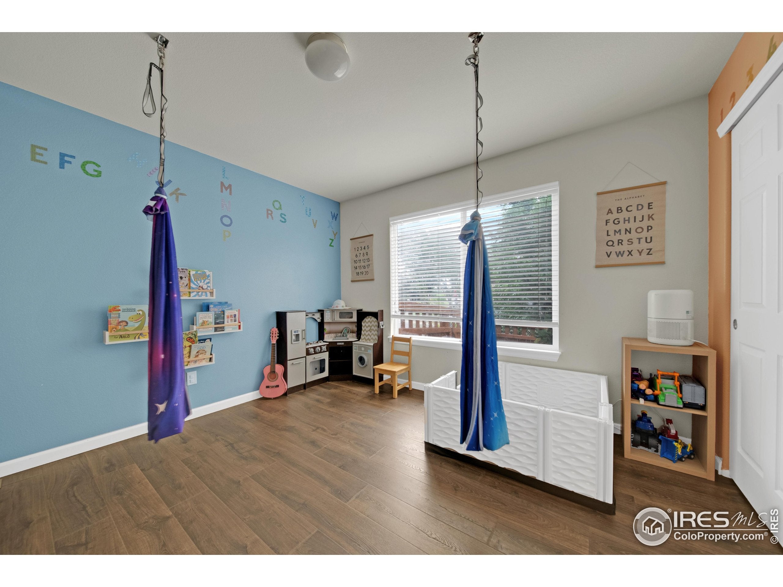 Brighton, Colorado, 80601, United States, 5 Bedrooms Bedrooms, ,2 BathroomsBathrooms,Residential,For Sale,1924062