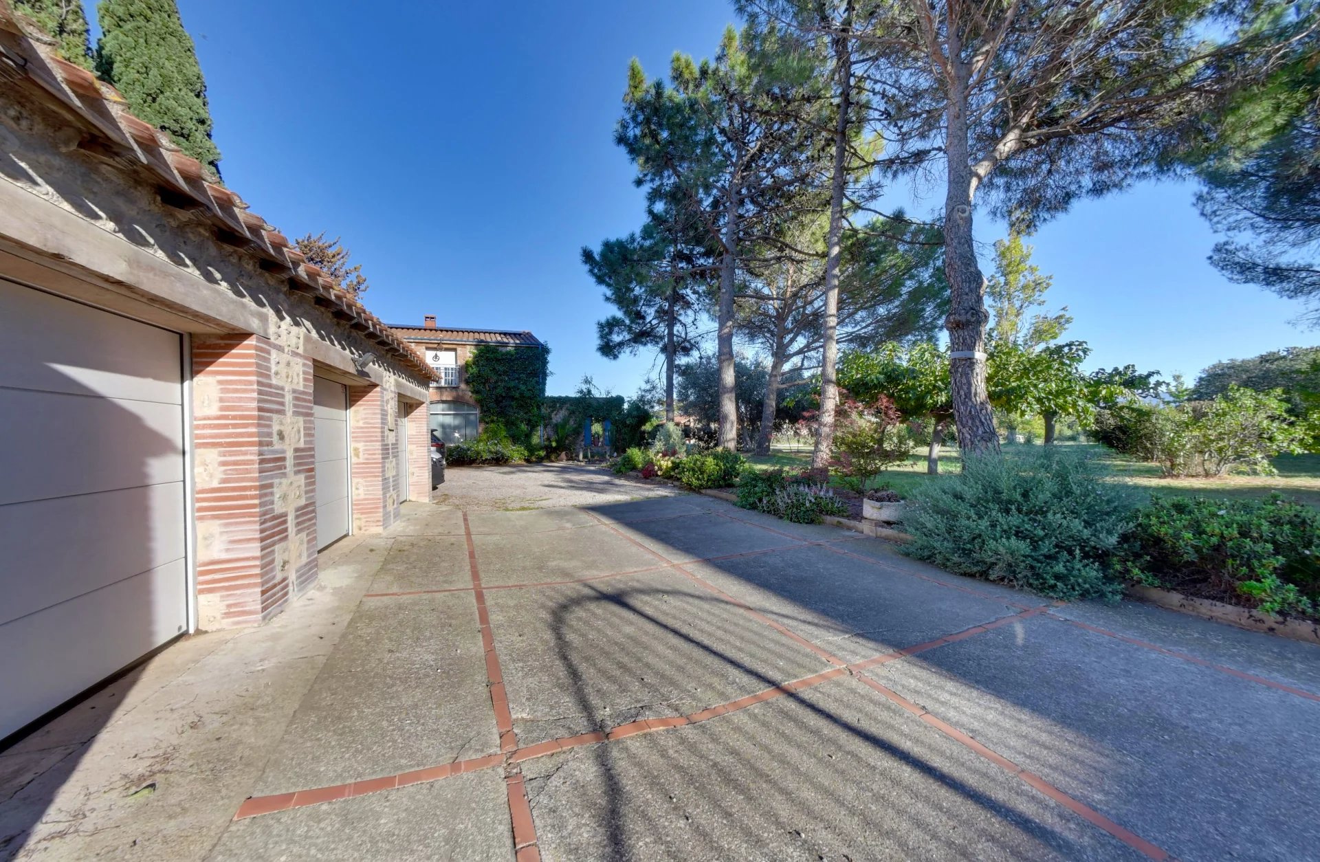 Thuir, Occitanie, 66300, FR, 5 Bedrooms Bedrooms, ,2 BathroomsBathrooms,Residential,For Sale,1991198