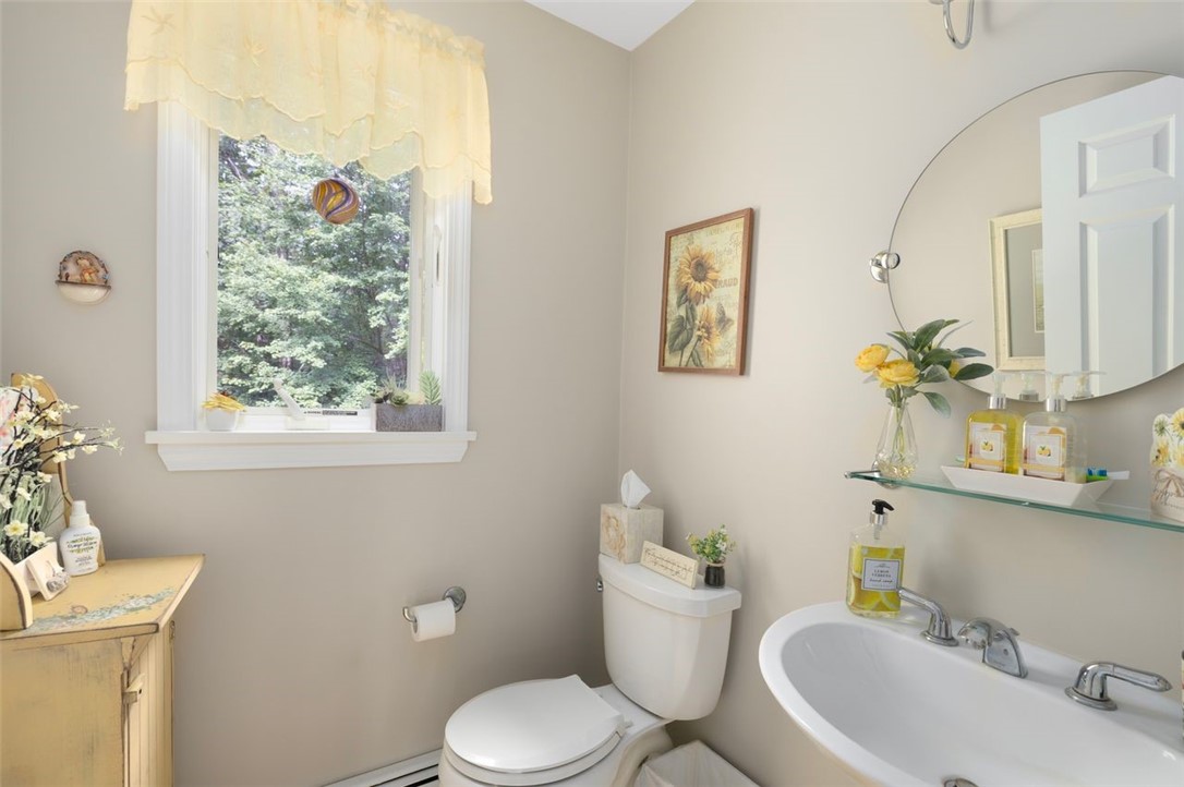 Richmond, Rhode Island, 02892, United States, 3 Bedrooms Bedrooms, ,4 BathroomsBathrooms,Residential,For Sale,1927379