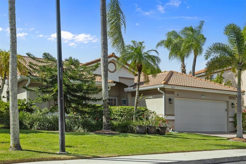 Sunrise, Florida, 33323, United States, 3 Bedrooms Bedrooms, ,2 BathroomsBathrooms,Residential,For Sale,1862219
