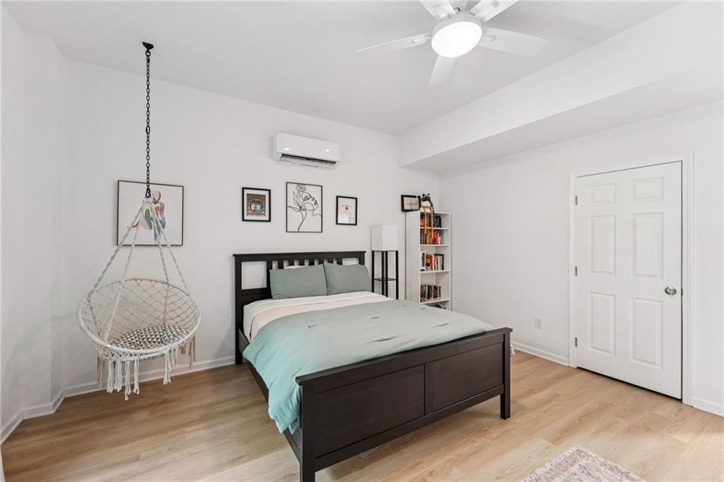 Canton, Georgia, 30114, United States, 6 Bedrooms Bedrooms, ,4 BathroomsBathrooms,Residential,For Sale,1978205