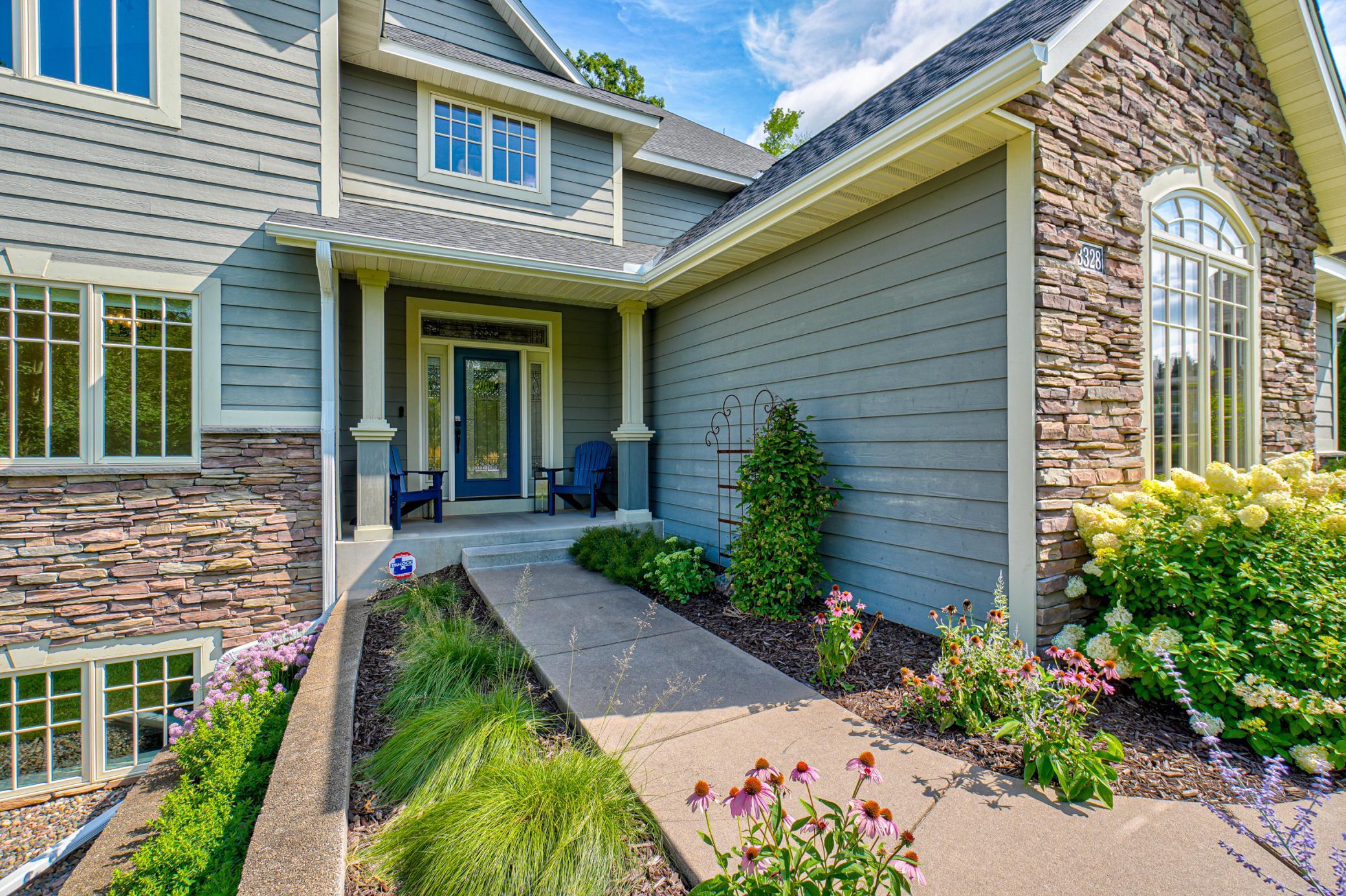 Eau Claire, Wisconsin, 54701, United States, 6 Bedrooms Bedrooms, ,2 BathroomsBathrooms,Residential,For Sale,1992855