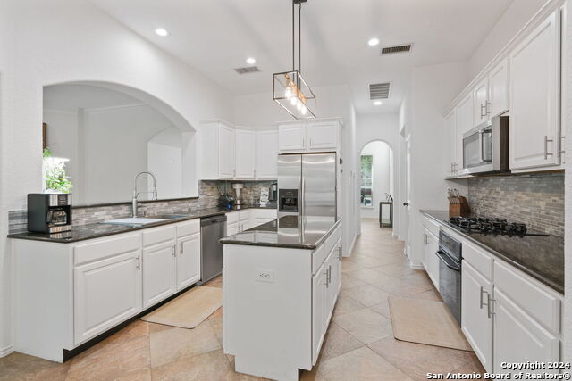 614 E Cypress Trail, San Antonio, Texas, 78256, United States, 4 Bedrooms Bedrooms, ,3 BathroomsBathrooms,Residential,For Sale,614 E Cypress Trail,1618475
