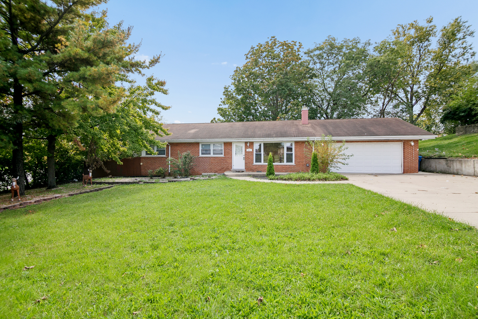 91st St, Hickory Hills, IL 60457