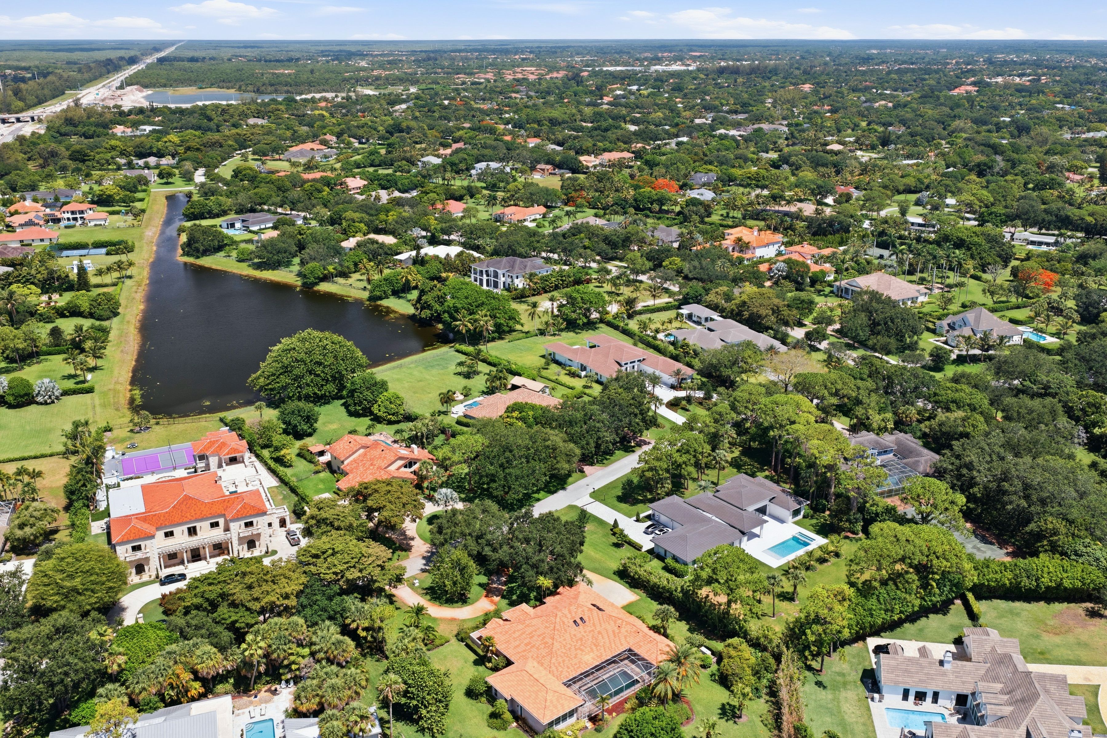  5382 Sea Biscuit Road - 物件實景