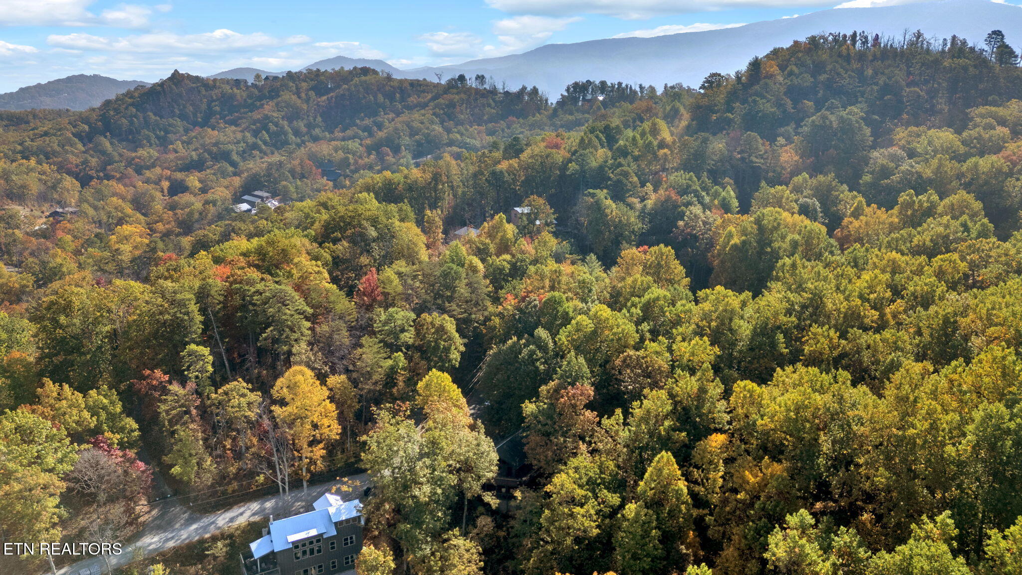Sevierville, Tennessee, 37862, United States, 2 Bedrooms Bedrooms, ,2 BathroomsBathrooms,Residential,For Sale,2027431