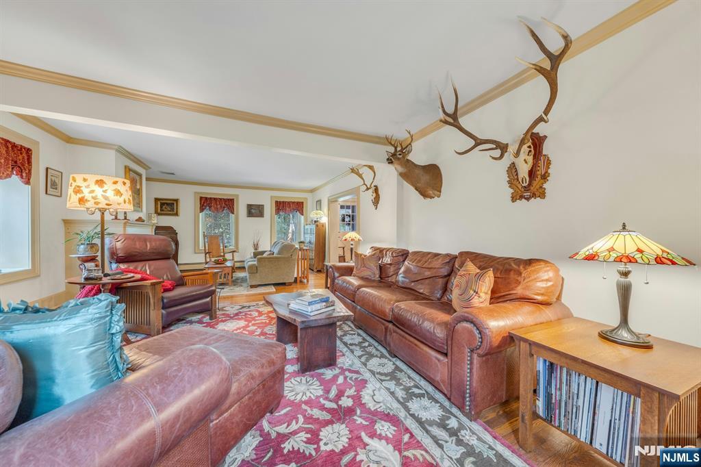 Park Ridge, New Jersey, 07656, United States, 4 Bedrooms Bedrooms, ,3 BathroomsBathrooms,Residential,For Sale,1927365