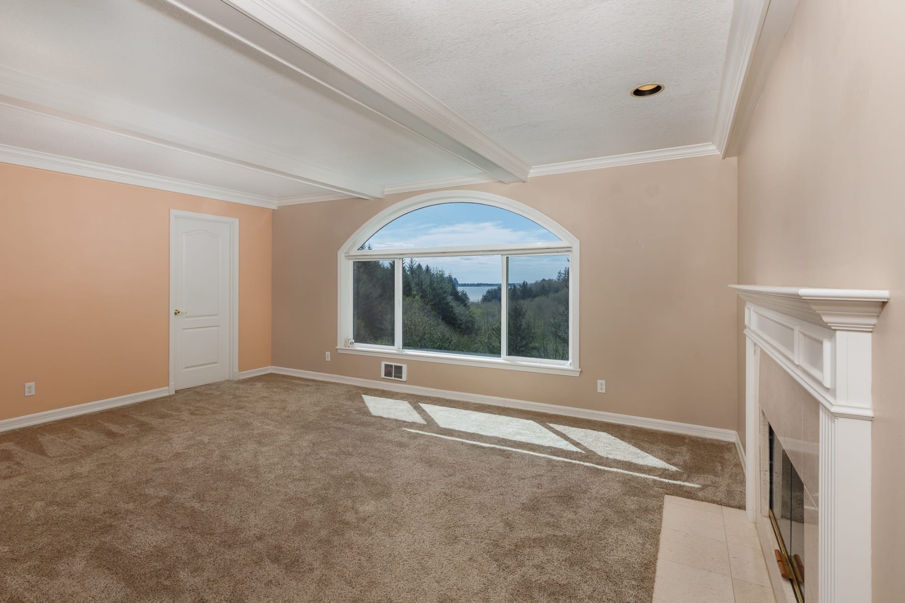  626 N BAYVIEW LOOP Waldport, OR 97394 - 物件實景