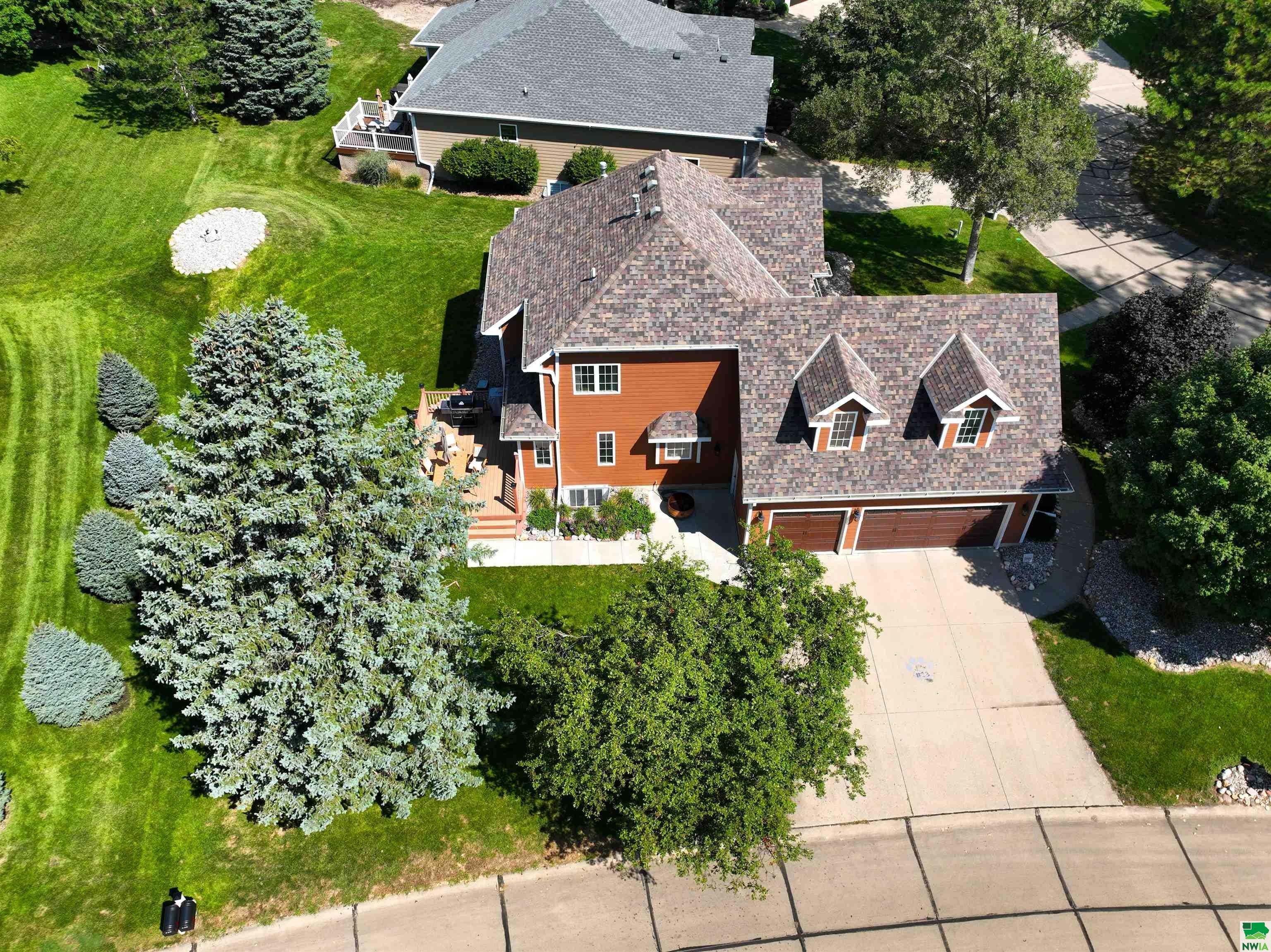 Dakota Dunes, South Dakota, 57049, United States, 5 Bedrooms Bedrooms, ,4 BathroomsBathrooms,Residential,For Sale,1928249