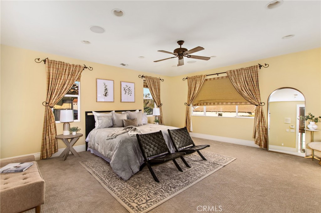 San Diego, California, 92107, United States, 6 Bedrooms Bedrooms, ,5 BathroomsBathrooms,Residential,For Sale,1843009