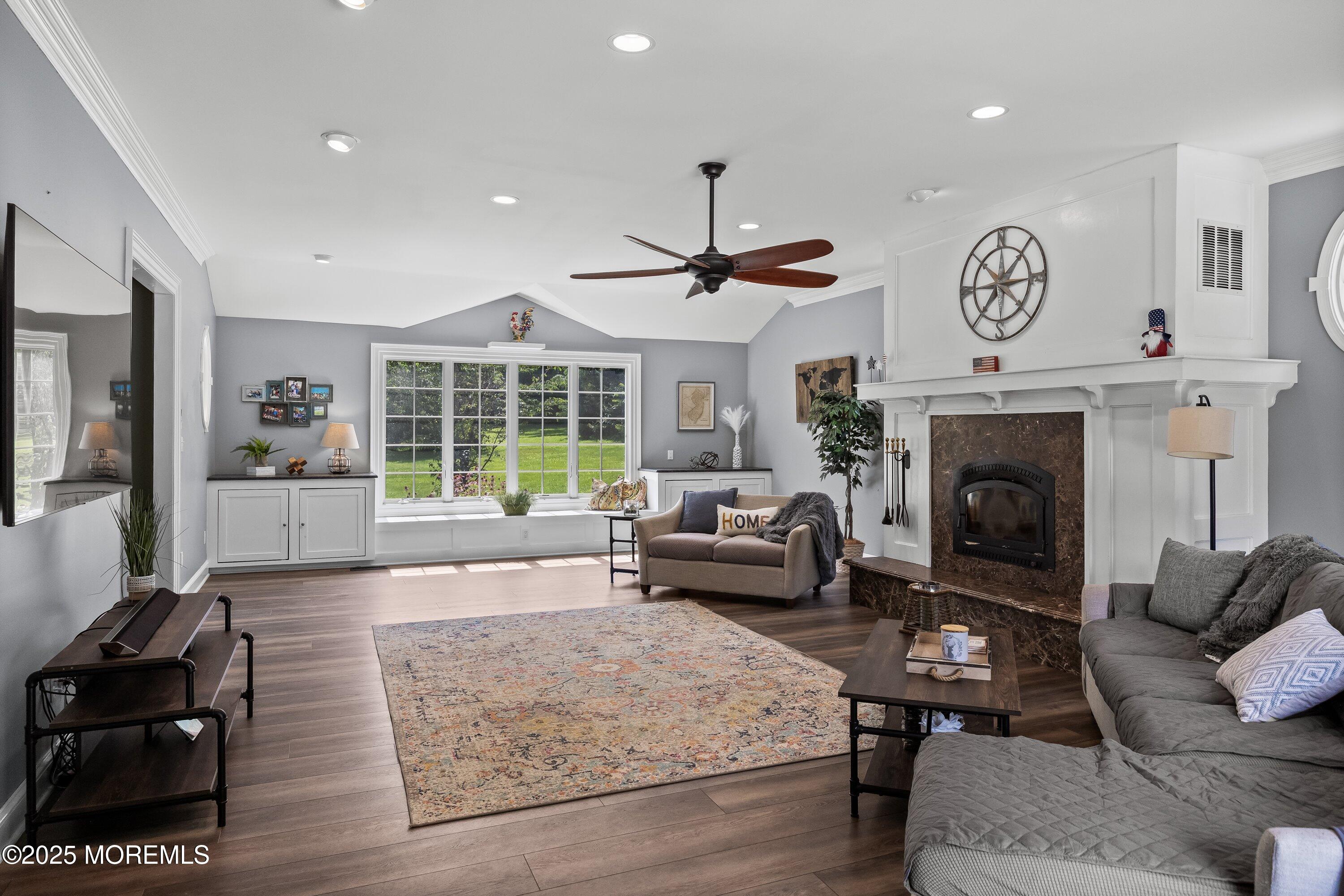 Cream Ridge, New Jersey, 08514, United States, 4 Bedrooms Bedrooms, ,3 BathroomsBathrooms,Residential,For Sale,1904272