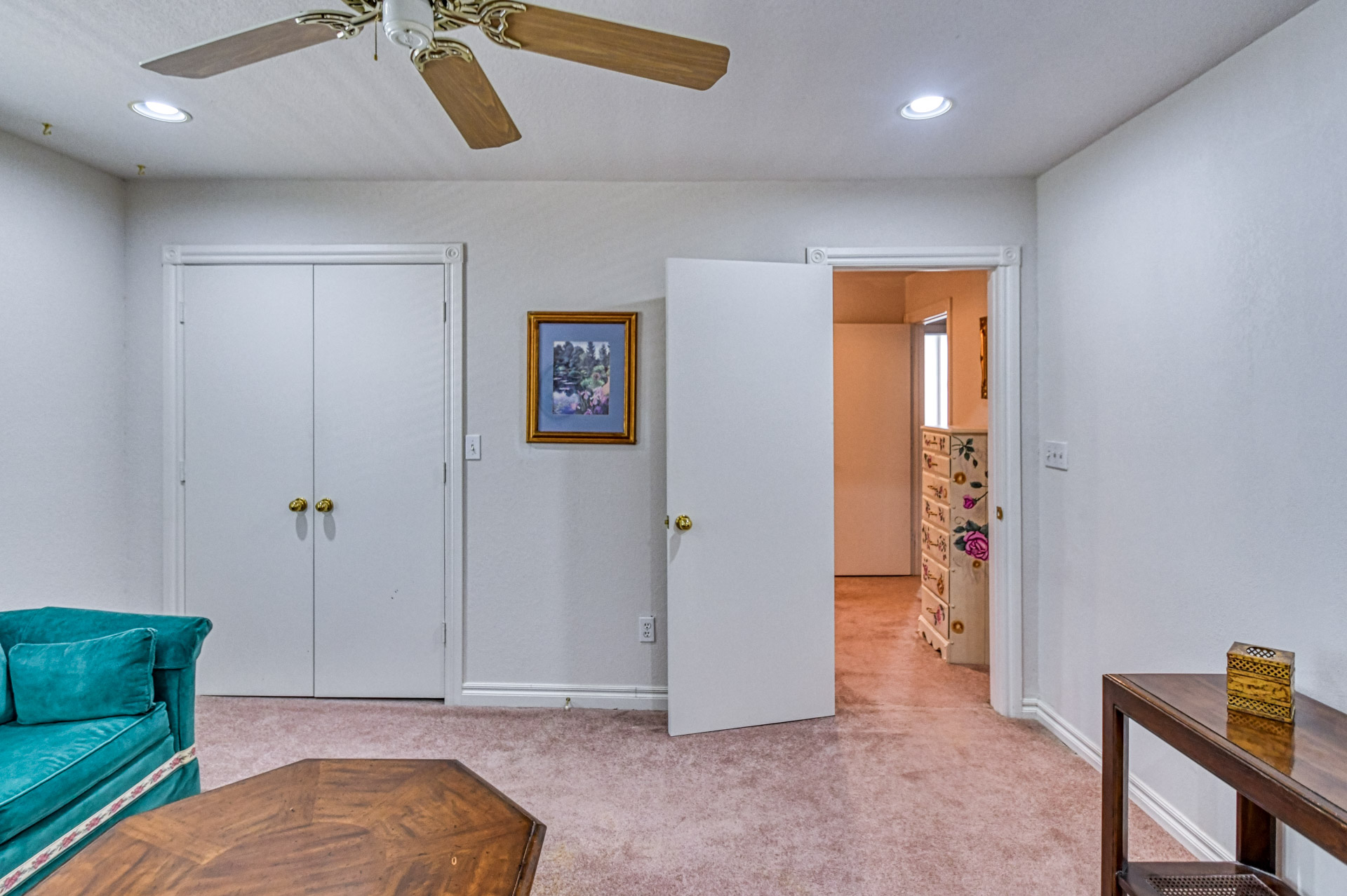 Norman, Oklahoma, 73072, United States, 4 Bedrooms Bedrooms, ,3 BathroomsBathrooms,Residential,For Sale,1967974