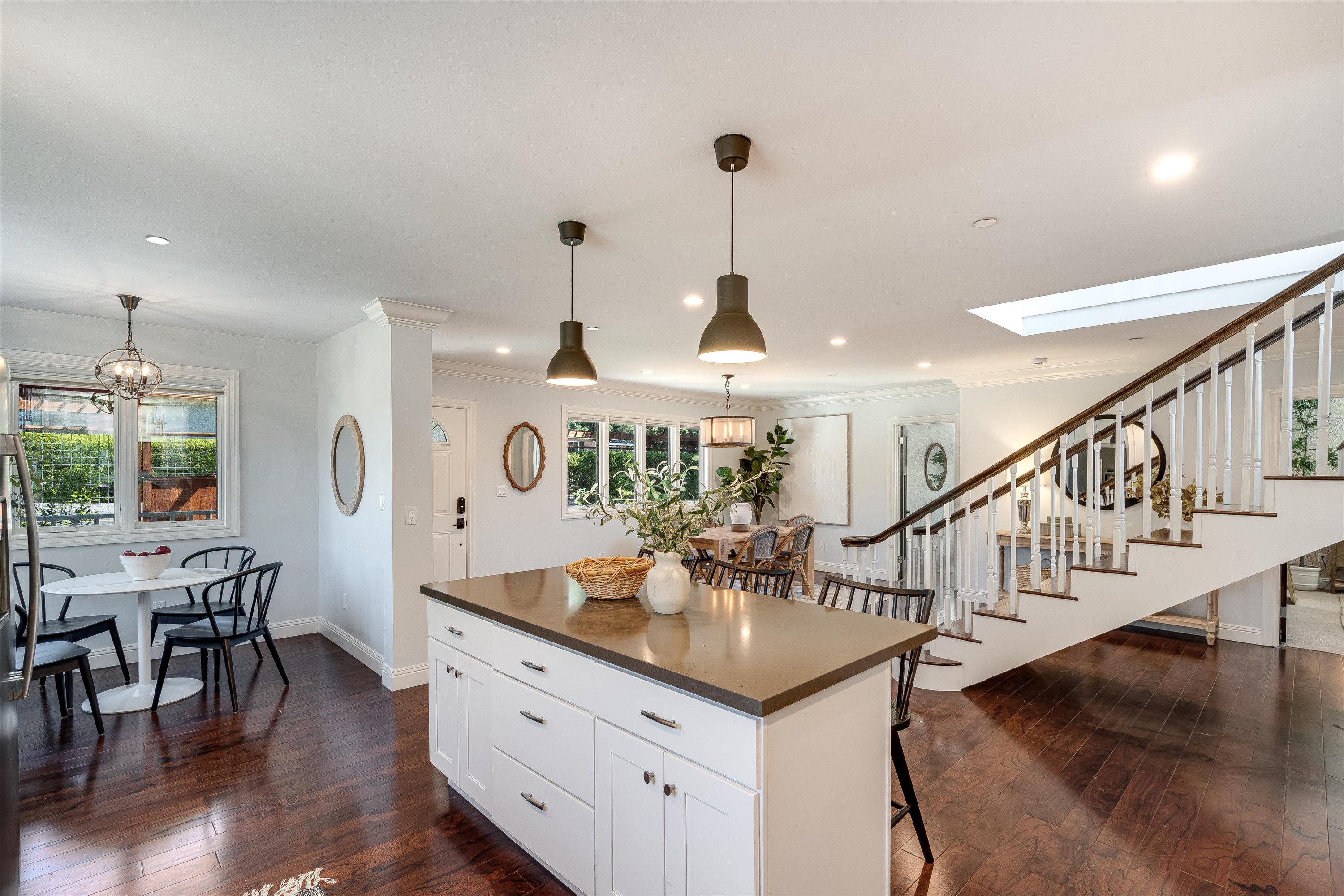  18428 4th  Avenue - 物件實景