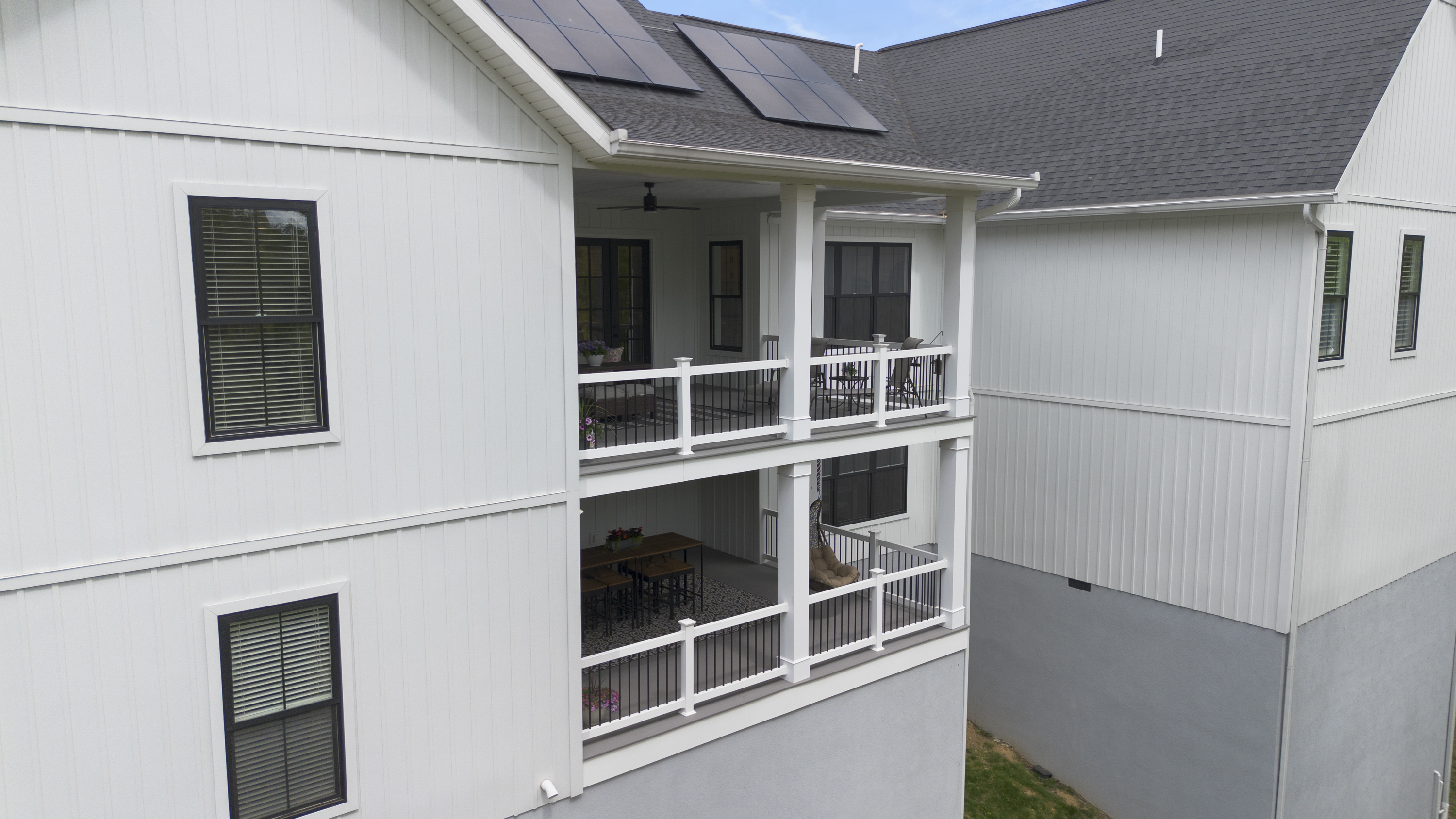 Huntington, West Virginia, 25701, United States, 6 Bedrooms Bedrooms, ,6 BathroomsBathrooms,Residential,For Sale,1977823